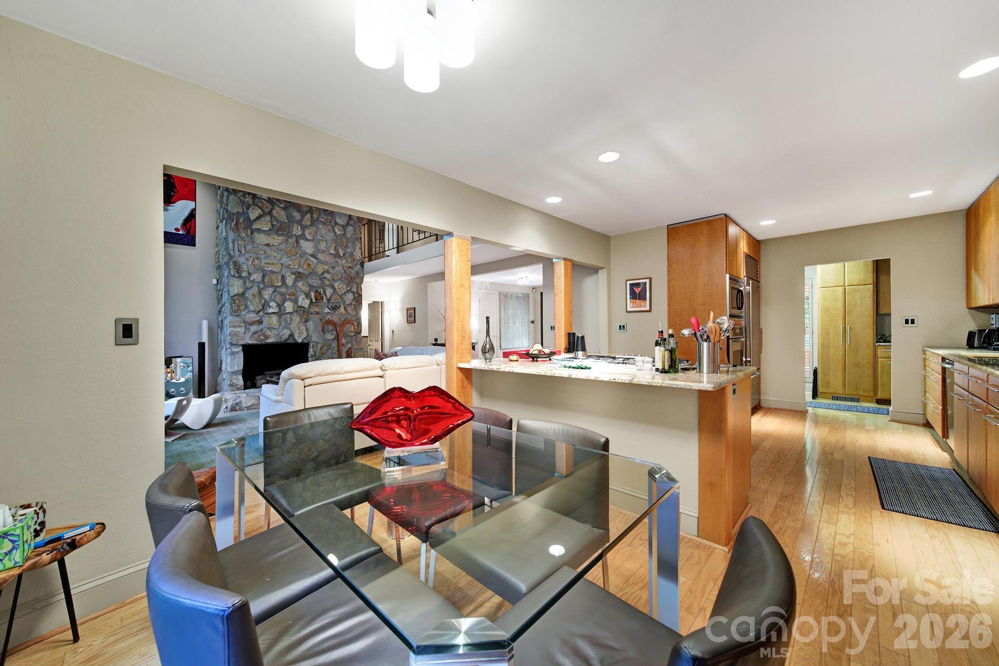 6512 Carmel Hills Drive — Charlotte