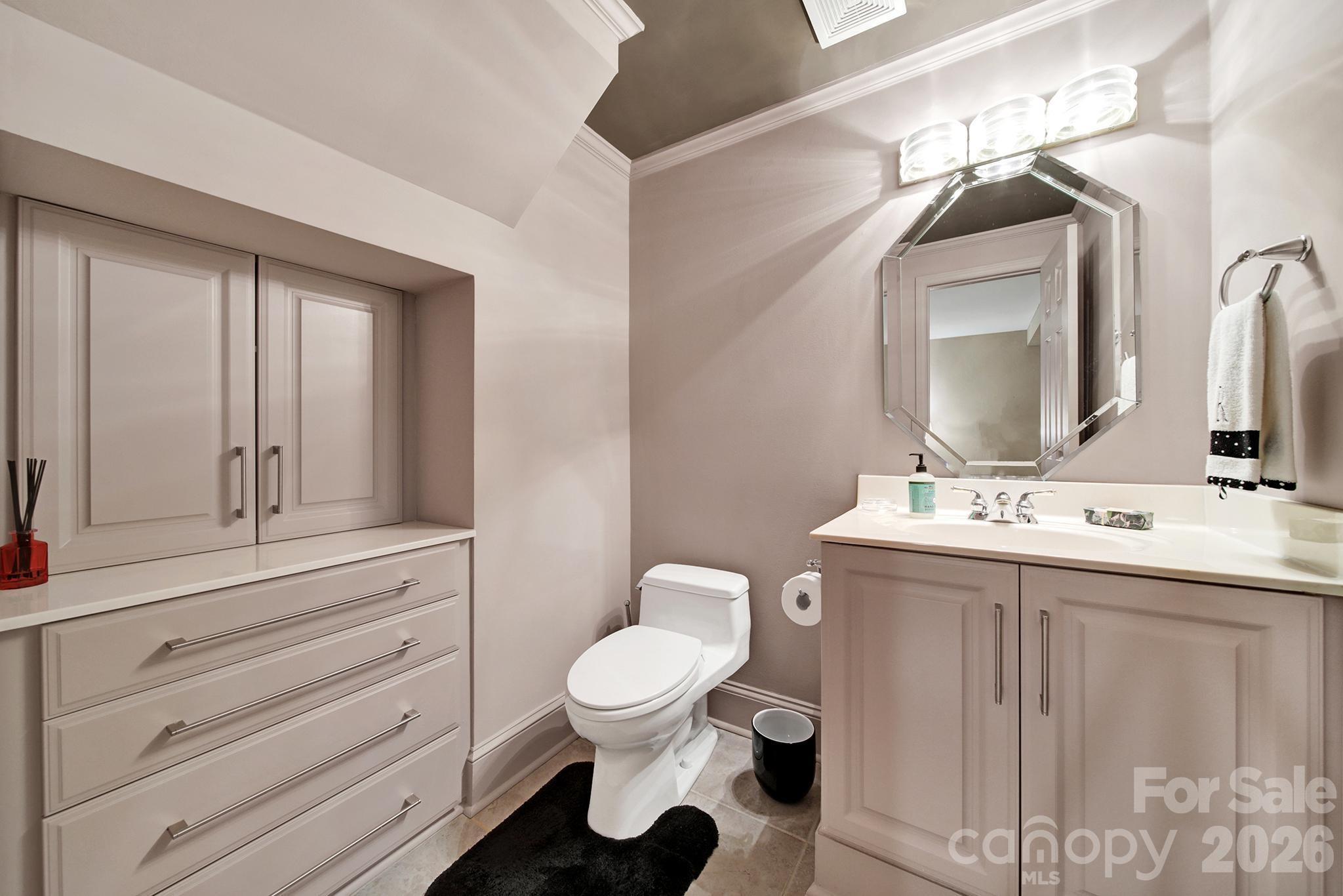 6512 Carmel Hills Drive — Charlotte