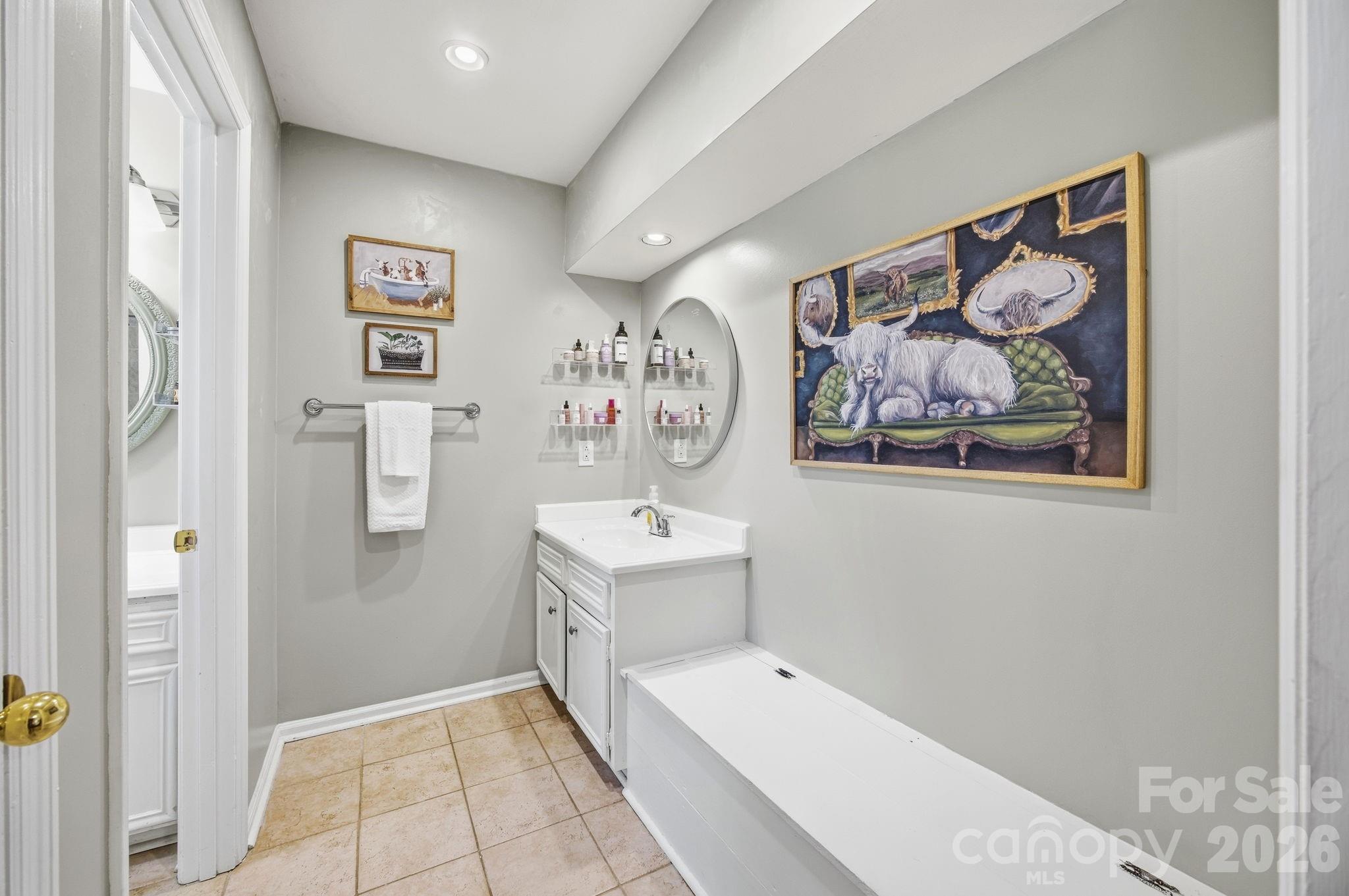 502 Camelot Drive — Salisbury