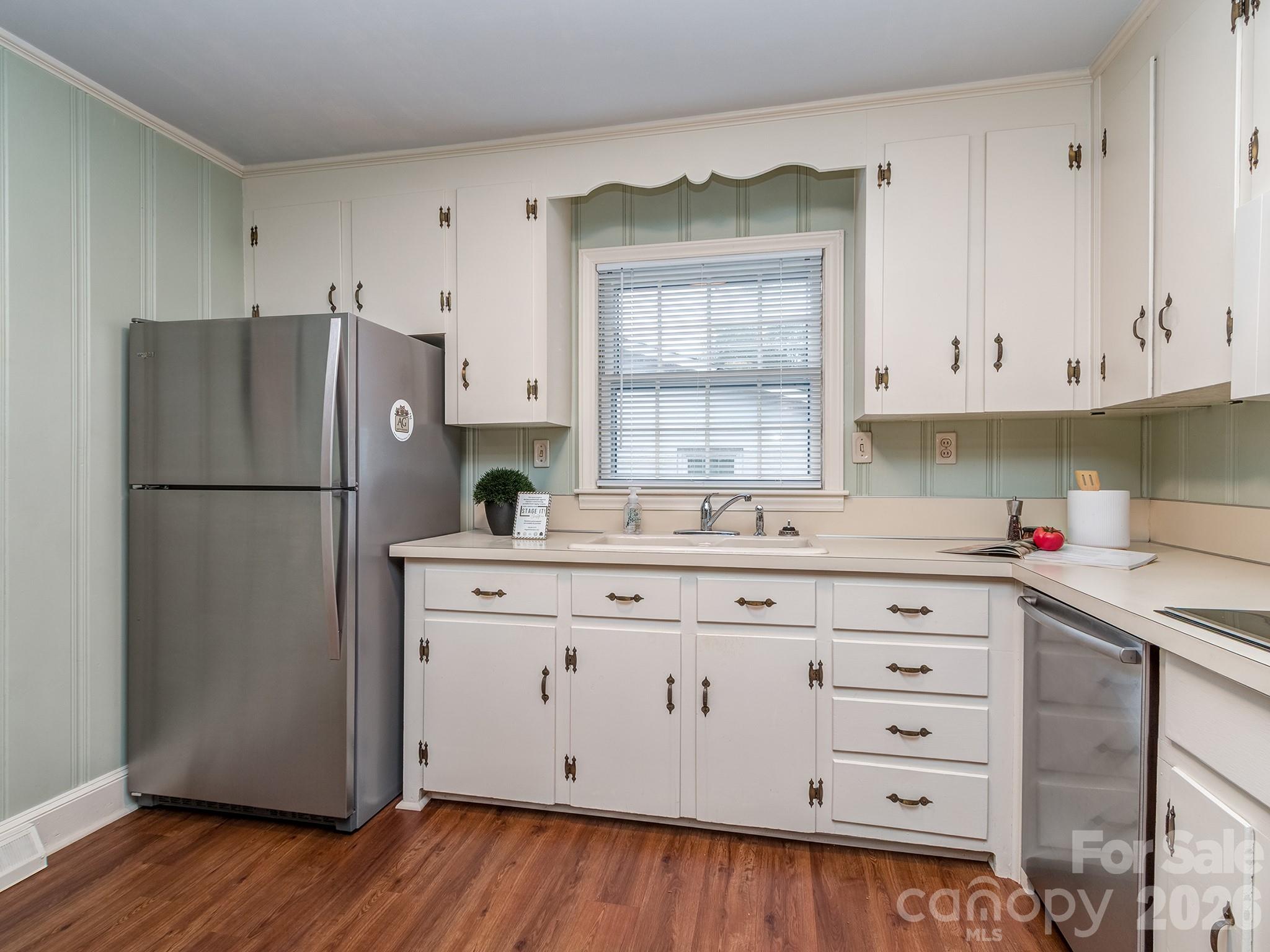 5344 Buena Vista Avenue — Charlotte