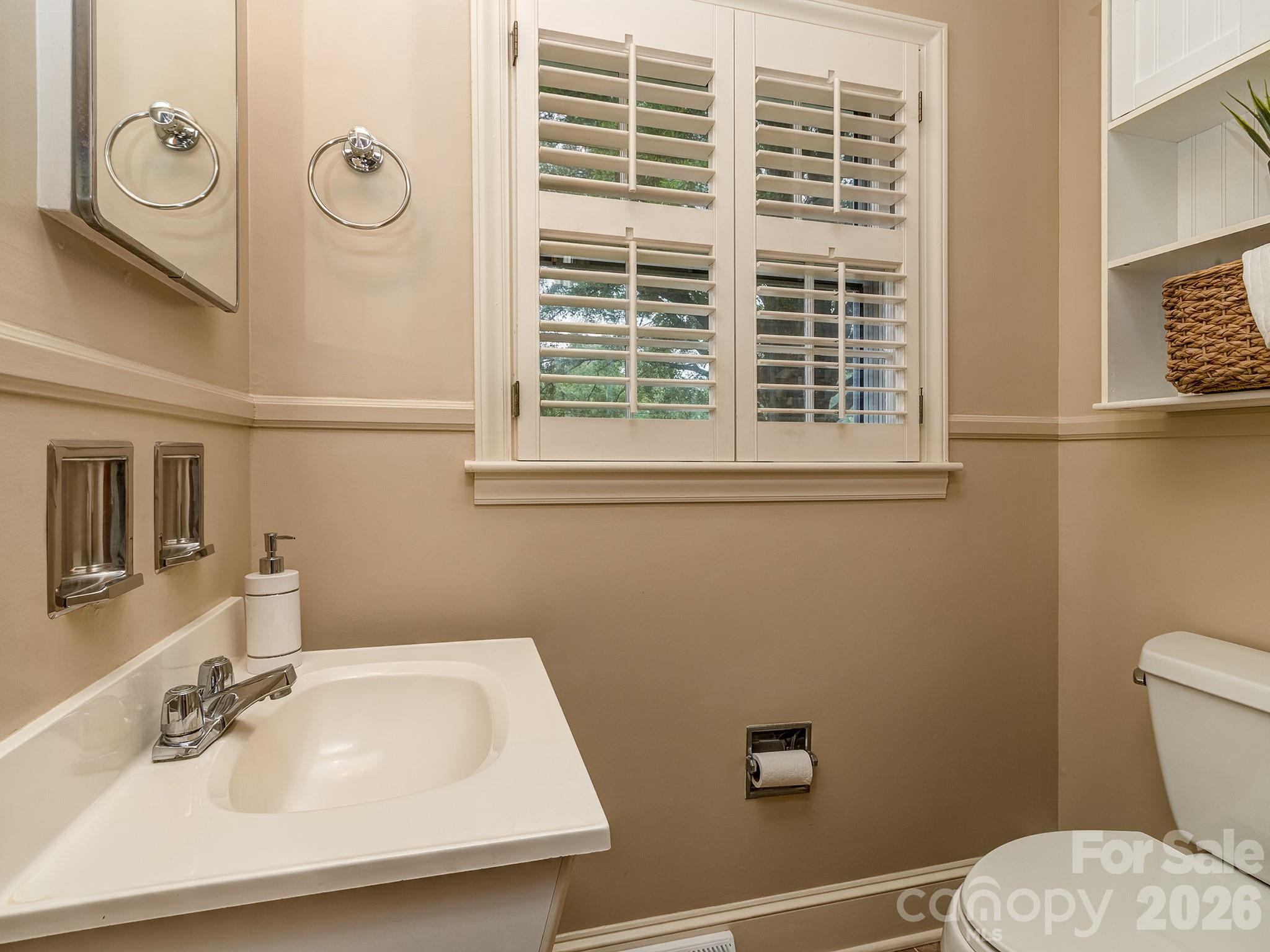 5344 Buena Vista Avenue — Charlotte