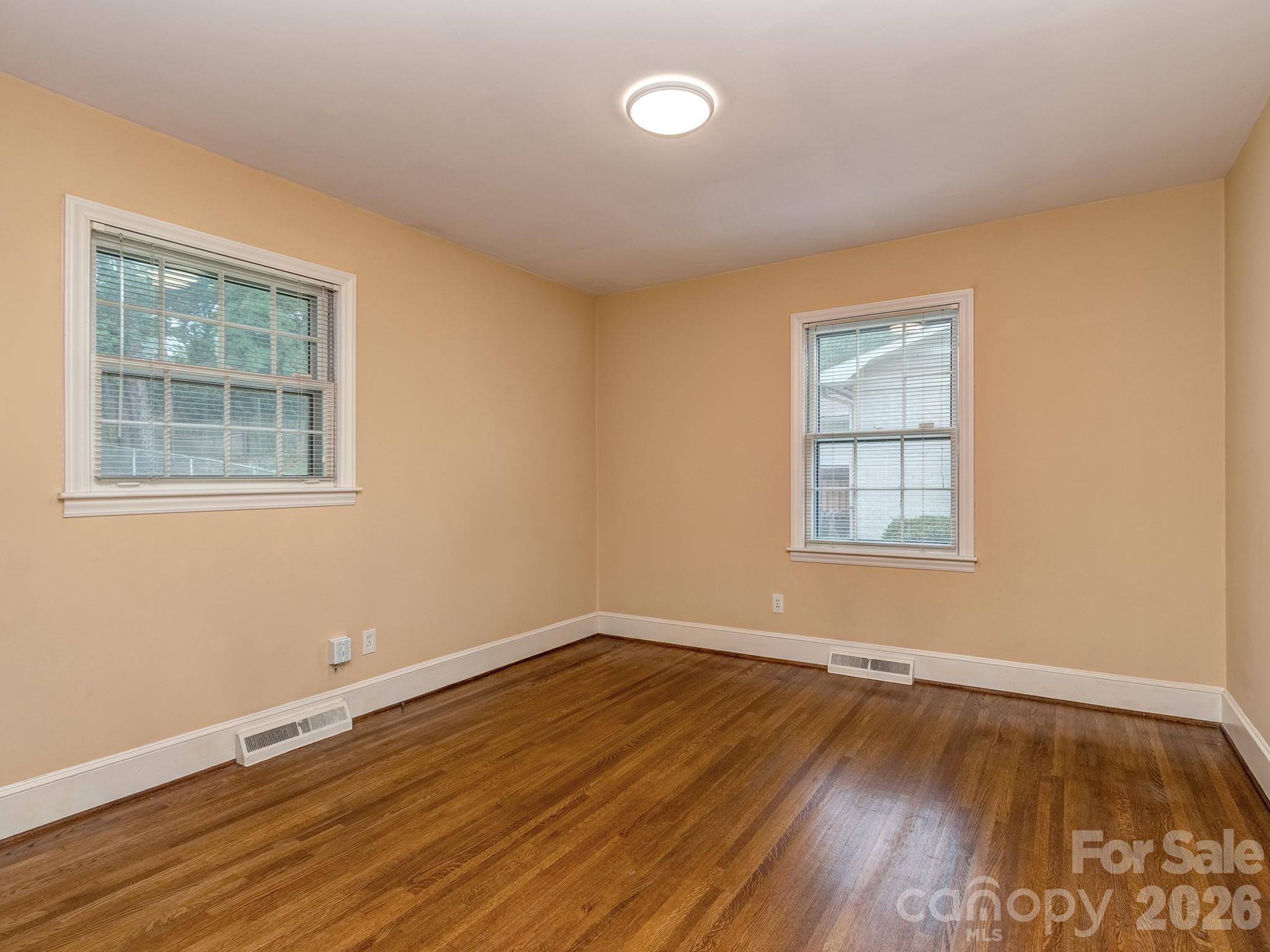 5344 Buena Vista Avenue — Charlotte