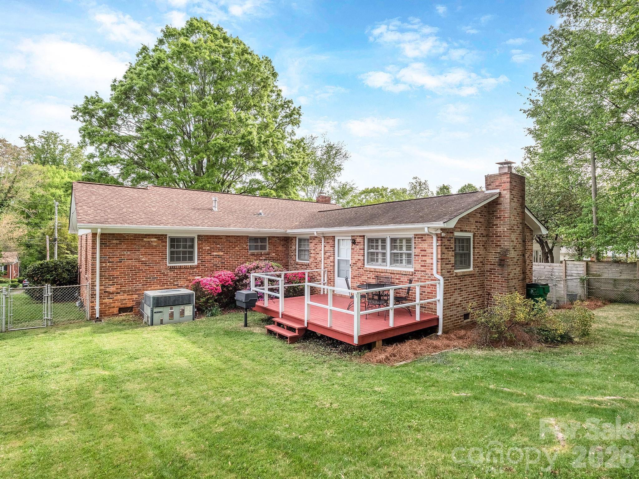 5344 Buena Vista Avenue — Charlotte