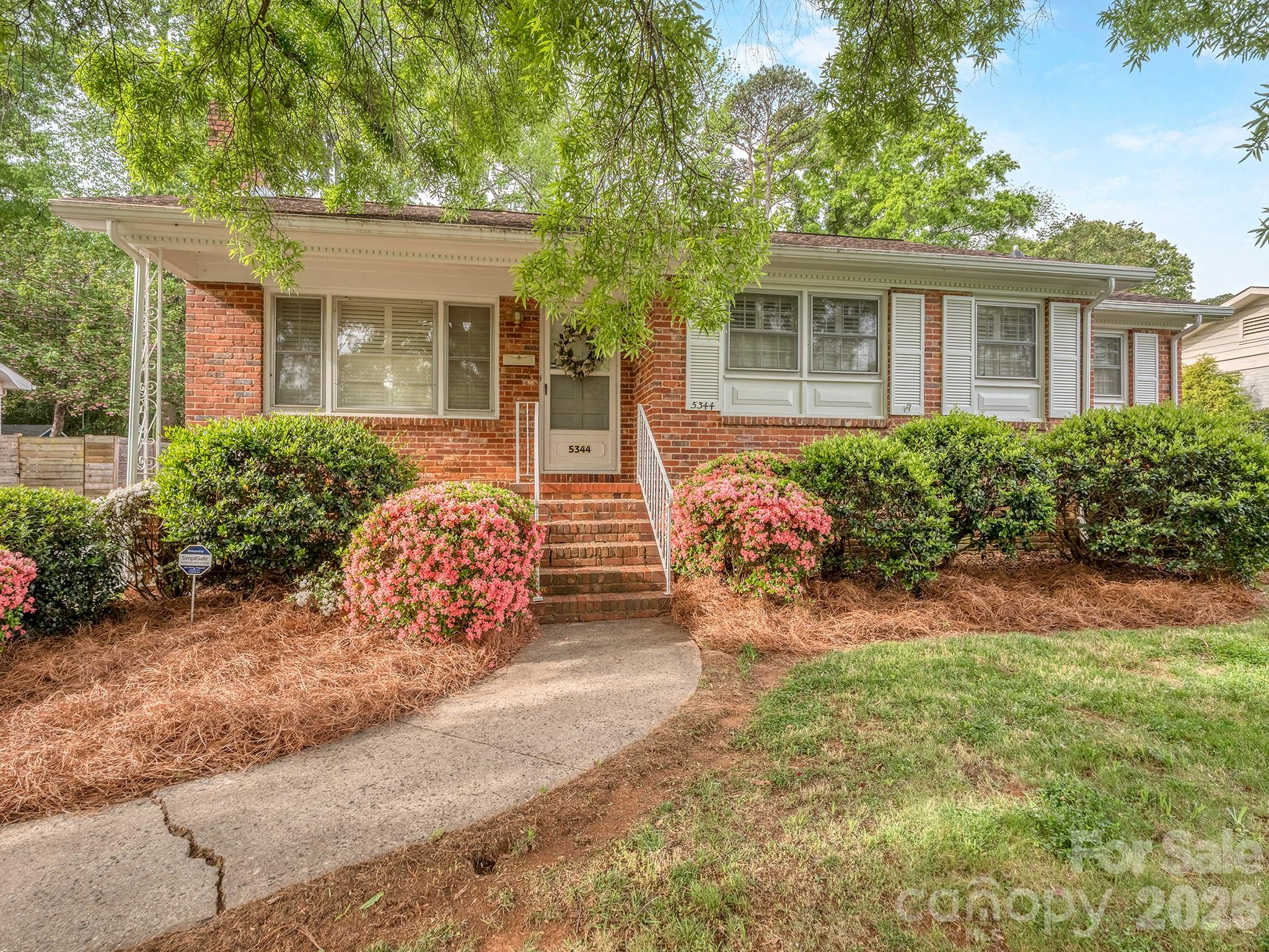 5344 Buena Vista Avenue — Charlotte