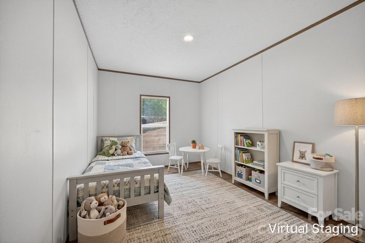 170 Harvick Lane — Lexington