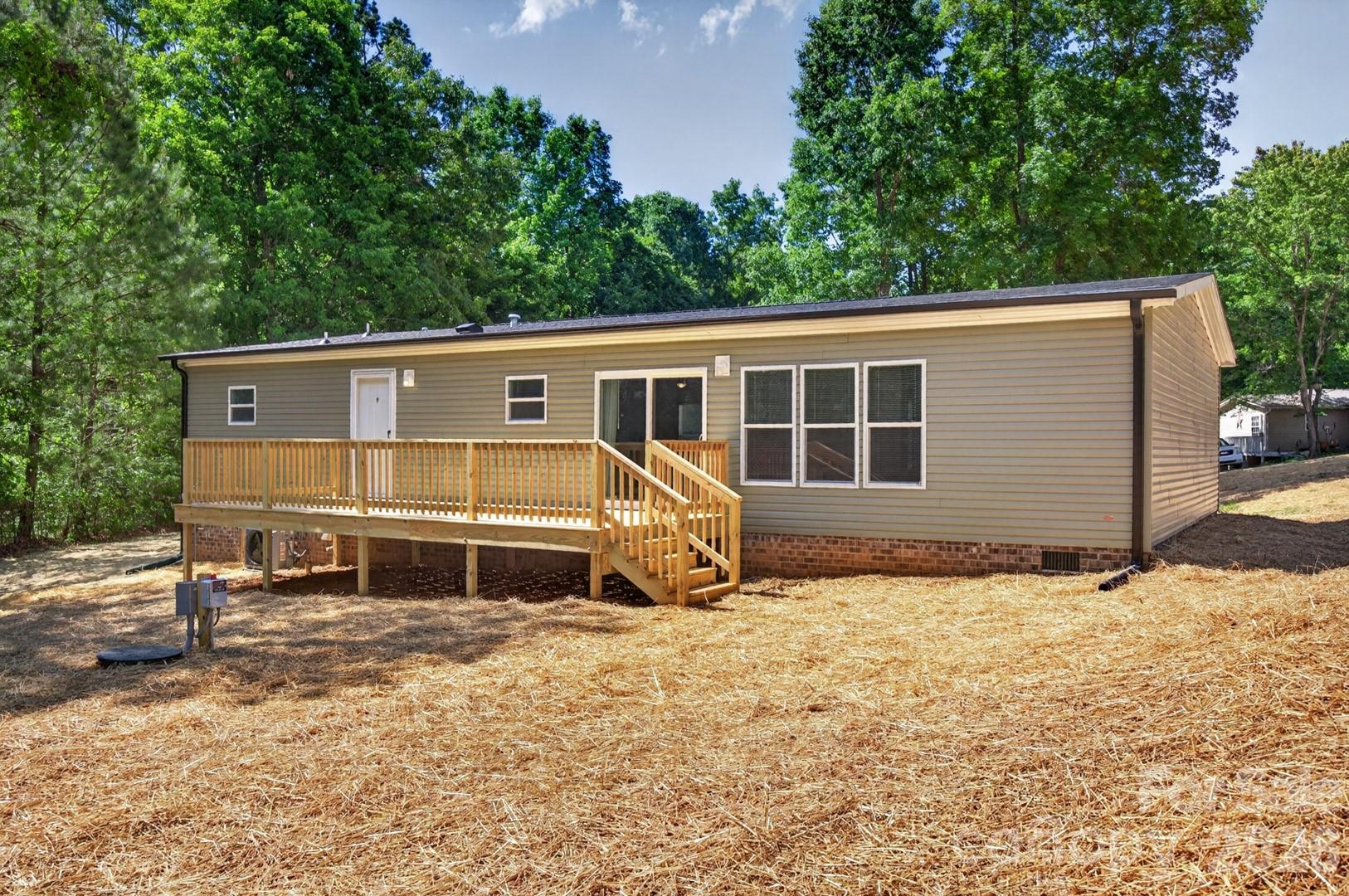 170 Harvick Lane — Lexington