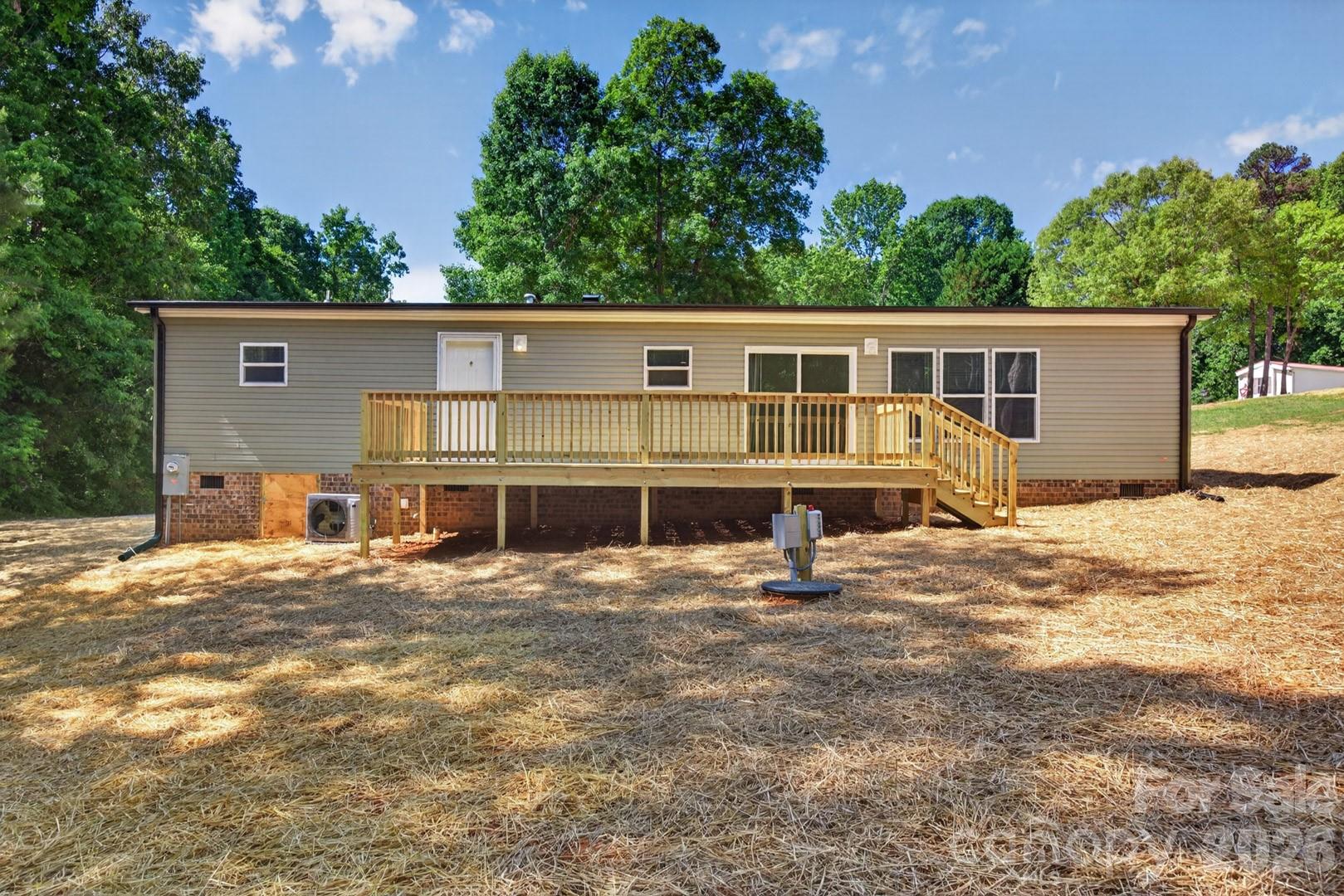 170 Harvick Lane — Lexington