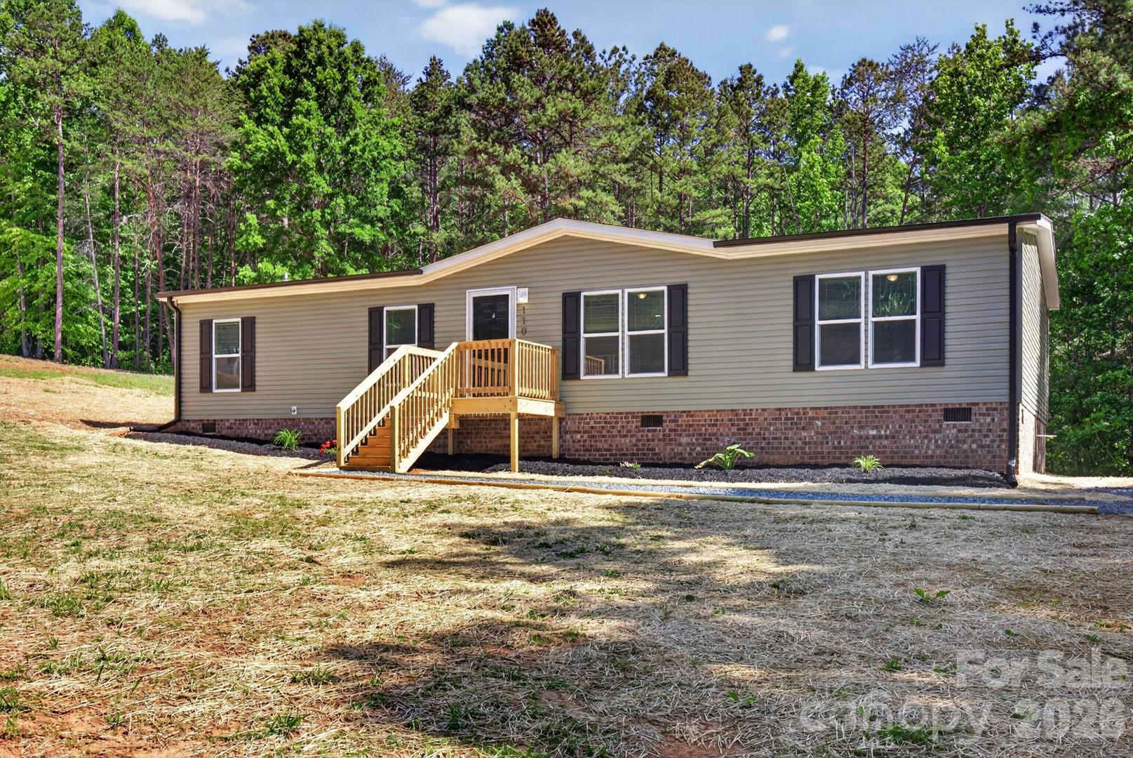 170 Harvick Lane — Lexington