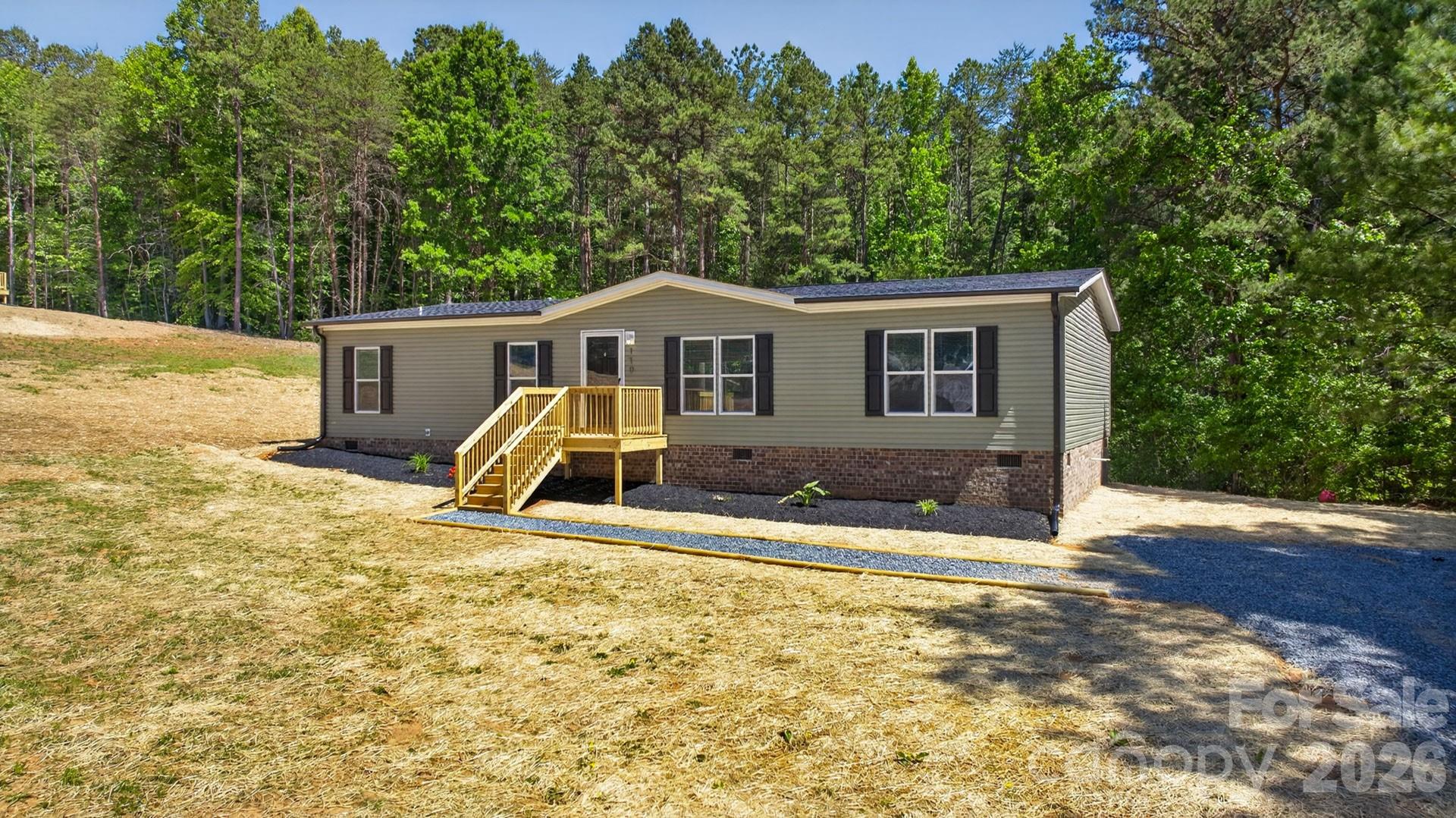 170 Harvick Lane — Lexington