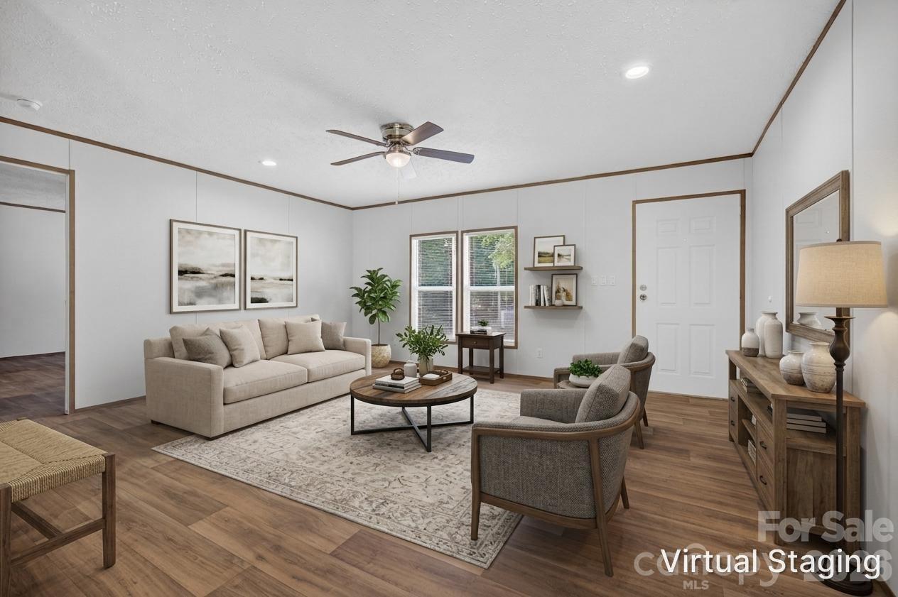 170 Harvick Lane — Lexington