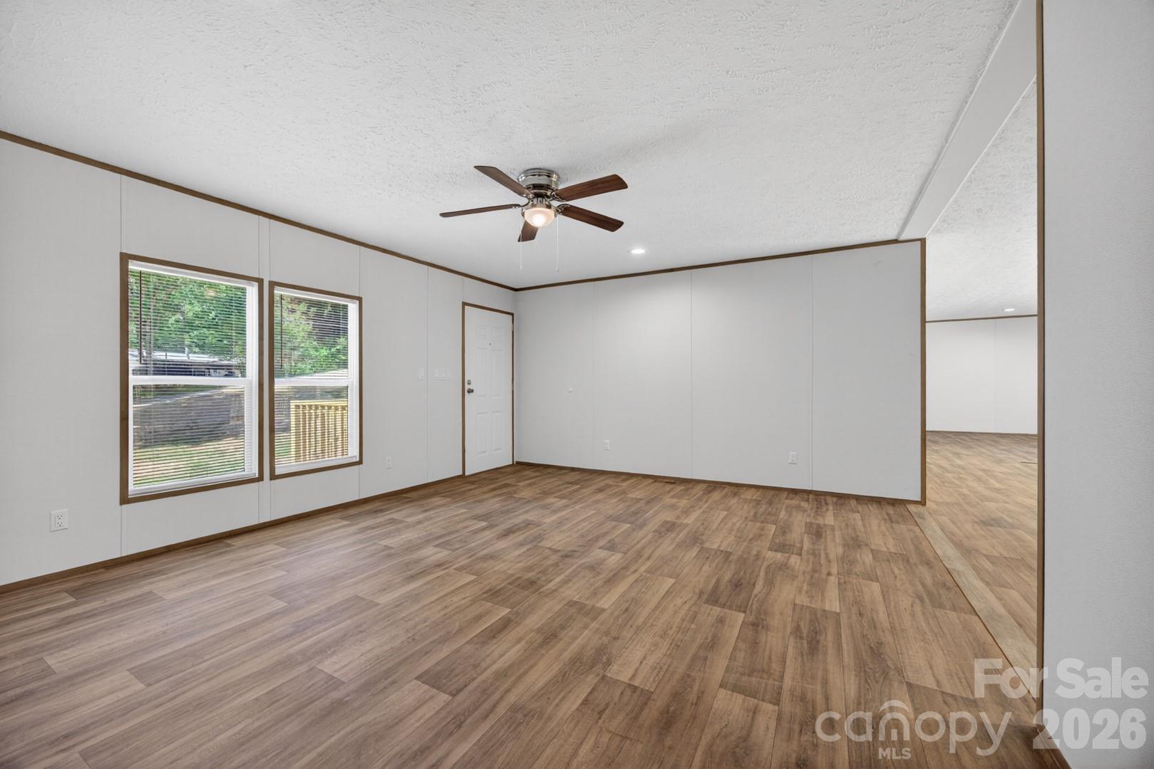 170 Harvick Lane — Lexington