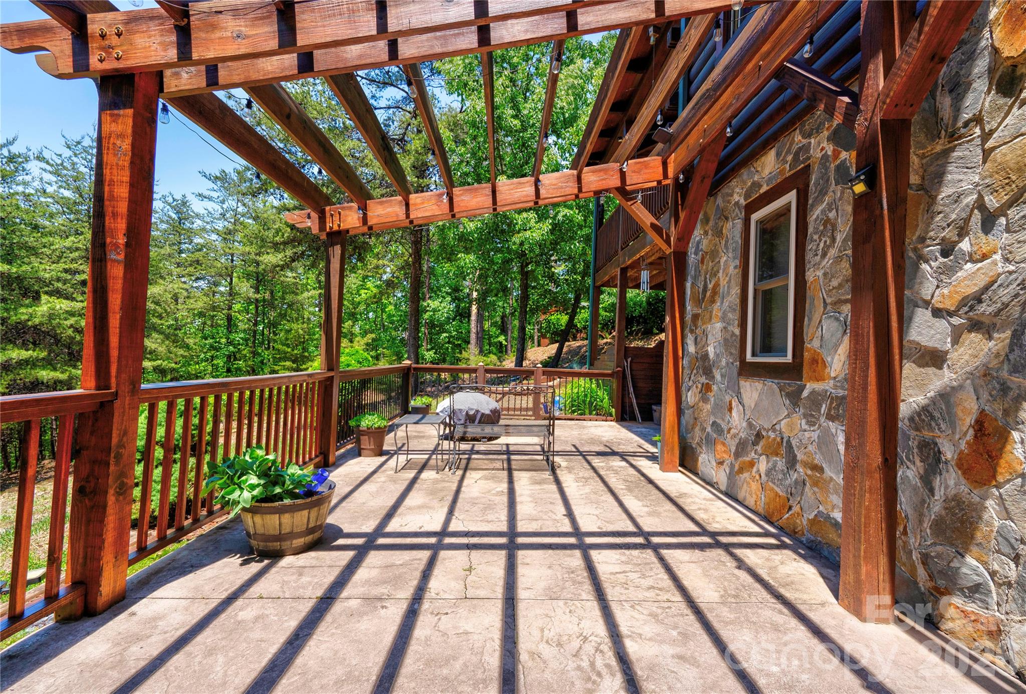 389 Woodgate Drive — Bostic