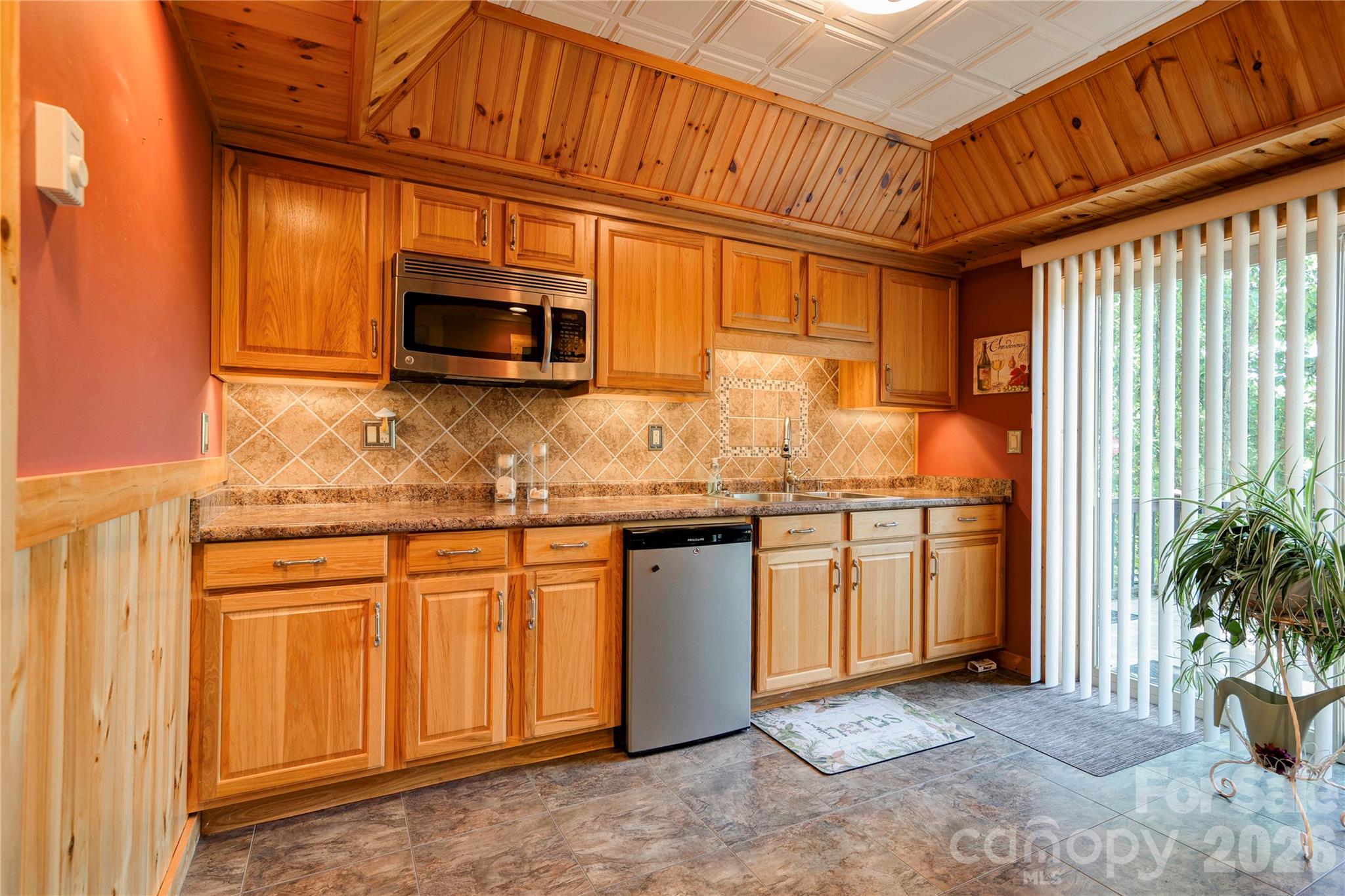 389 Woodgate Drive — Bostic