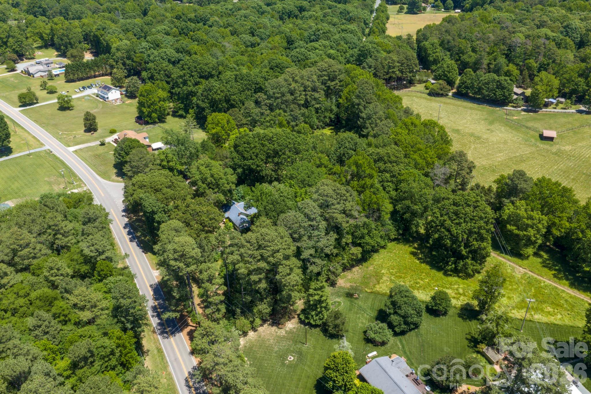 5219 Crow Road — Mineral Springs