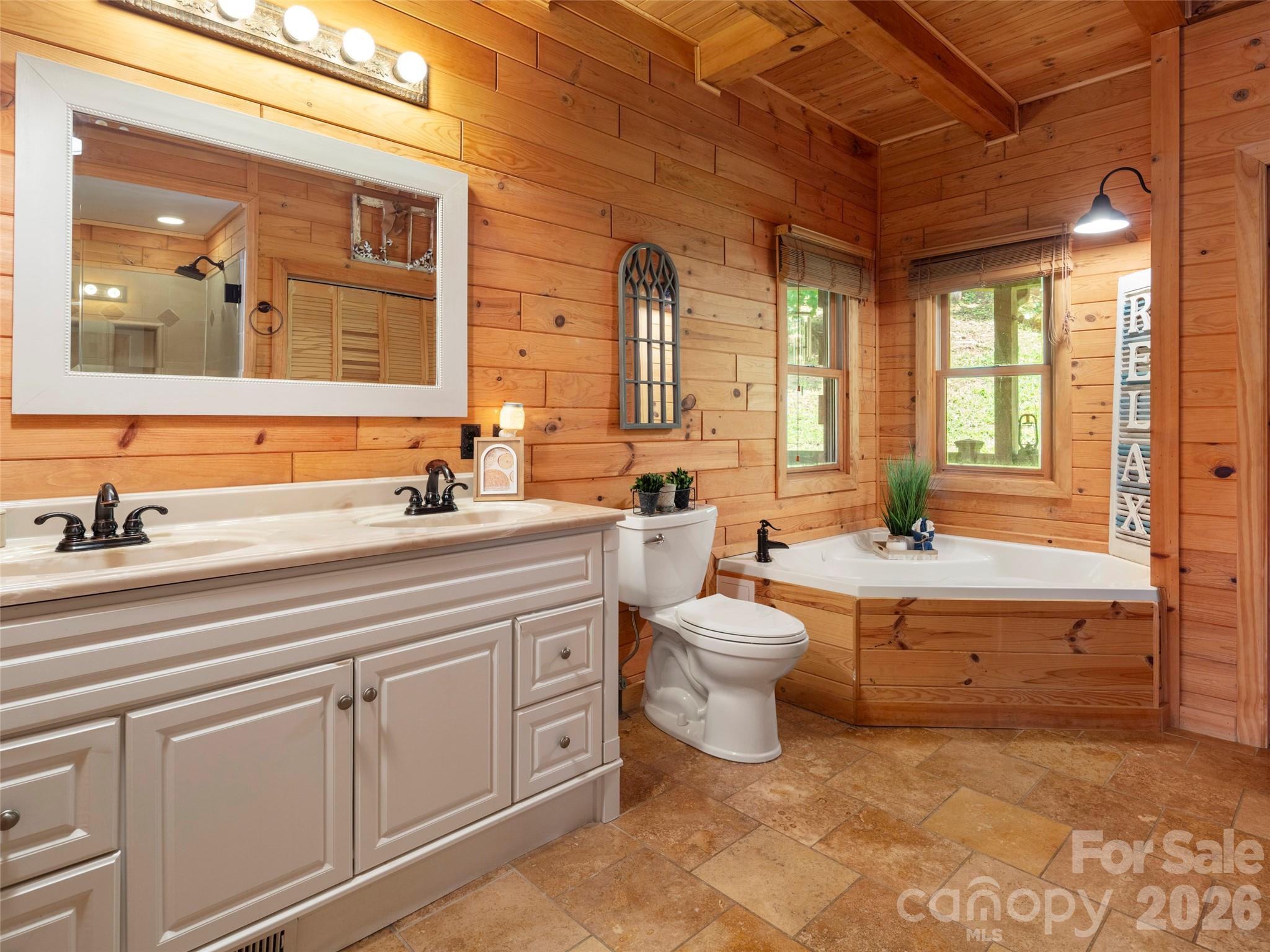 64 Cradling Cove — Waynesville