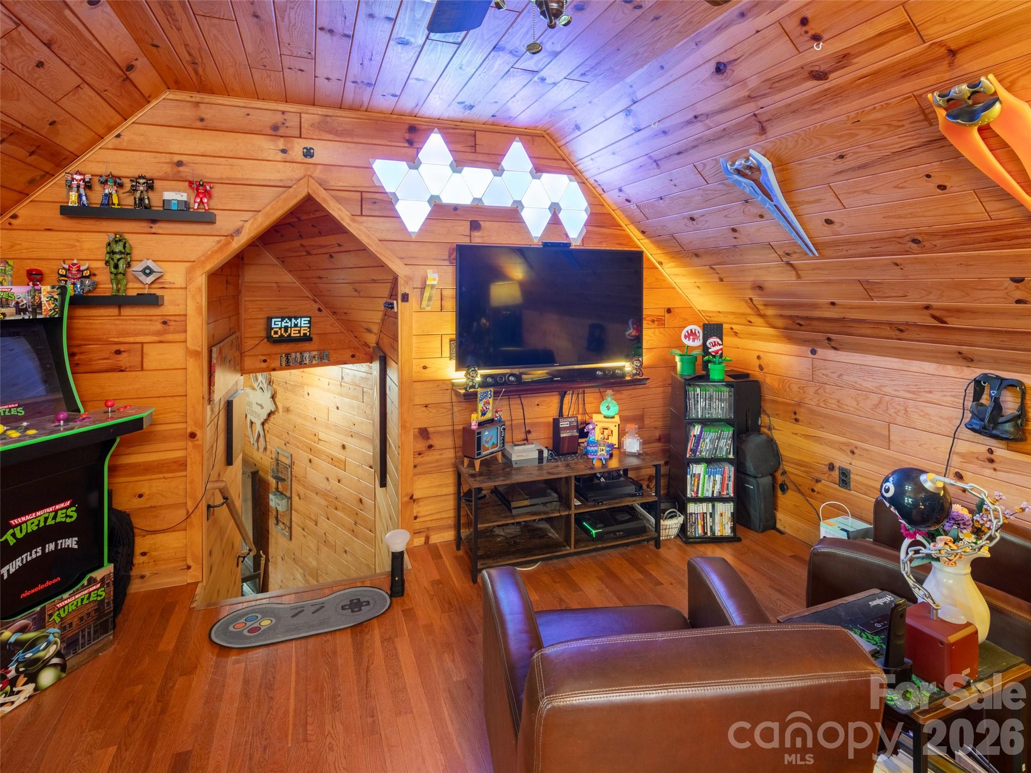 64 Cradling Cove — Waynesville