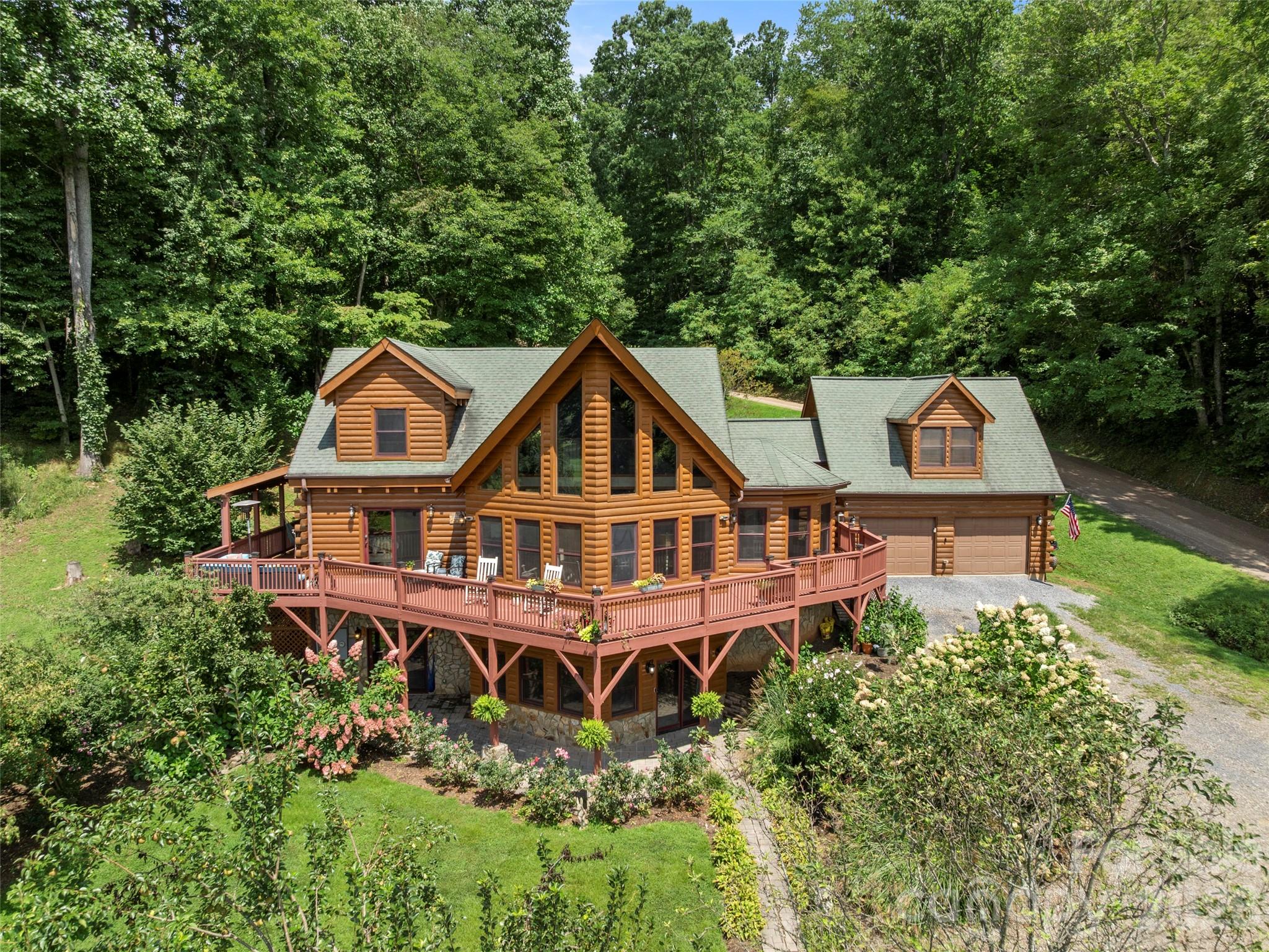 64 Cradling Cove — Waynesville