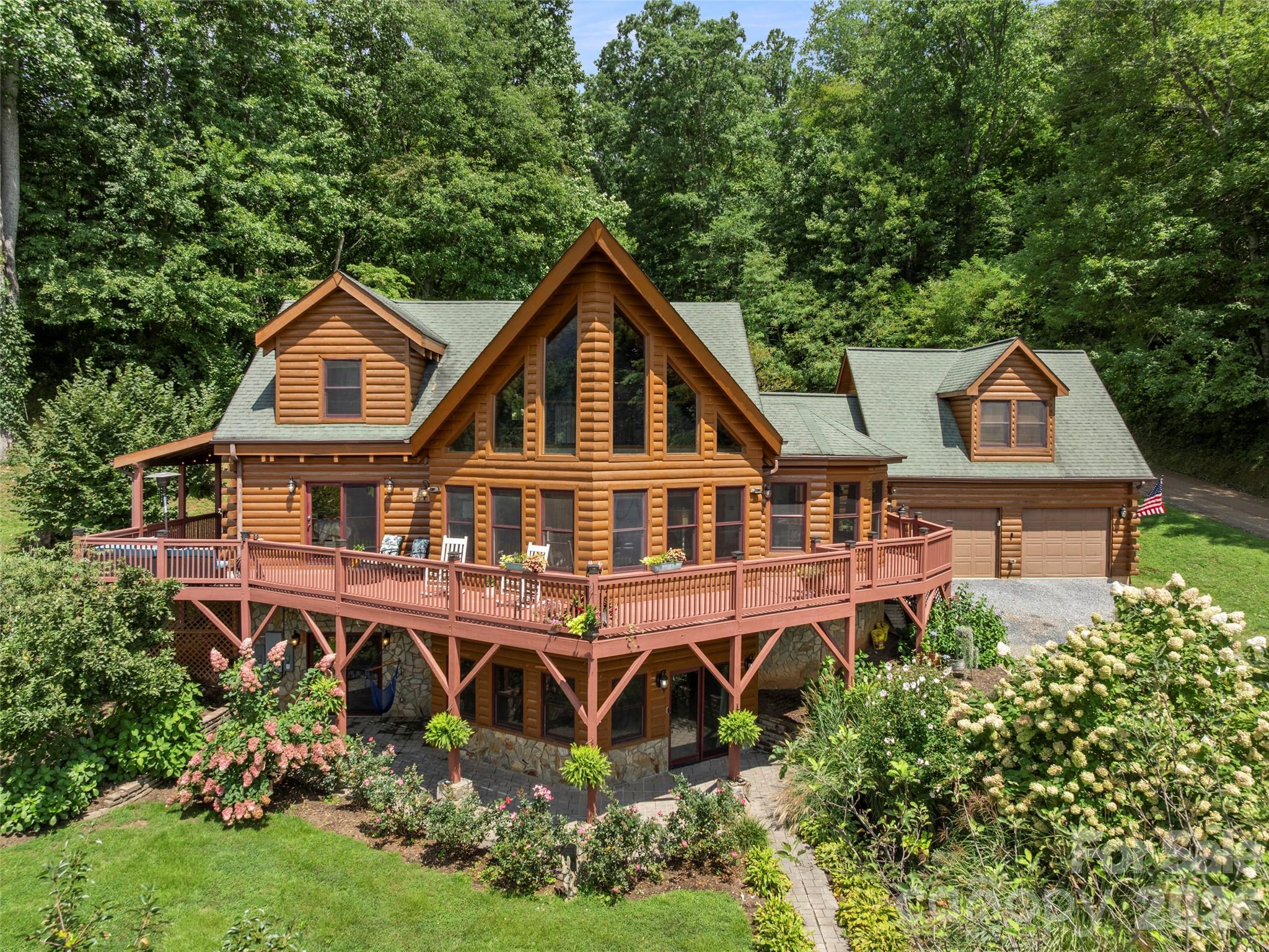 64 Cradling Cove — Waynesville