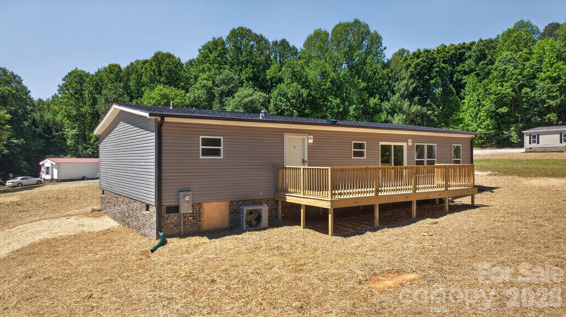 194 Harvick Lane — Lexington