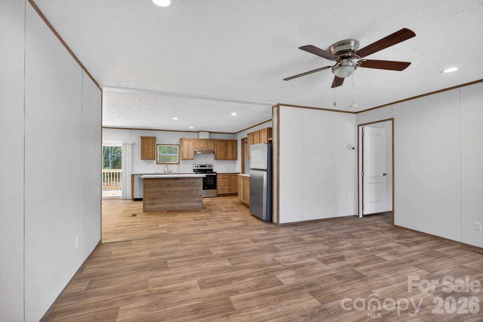194 Harvick Lane — Lexington