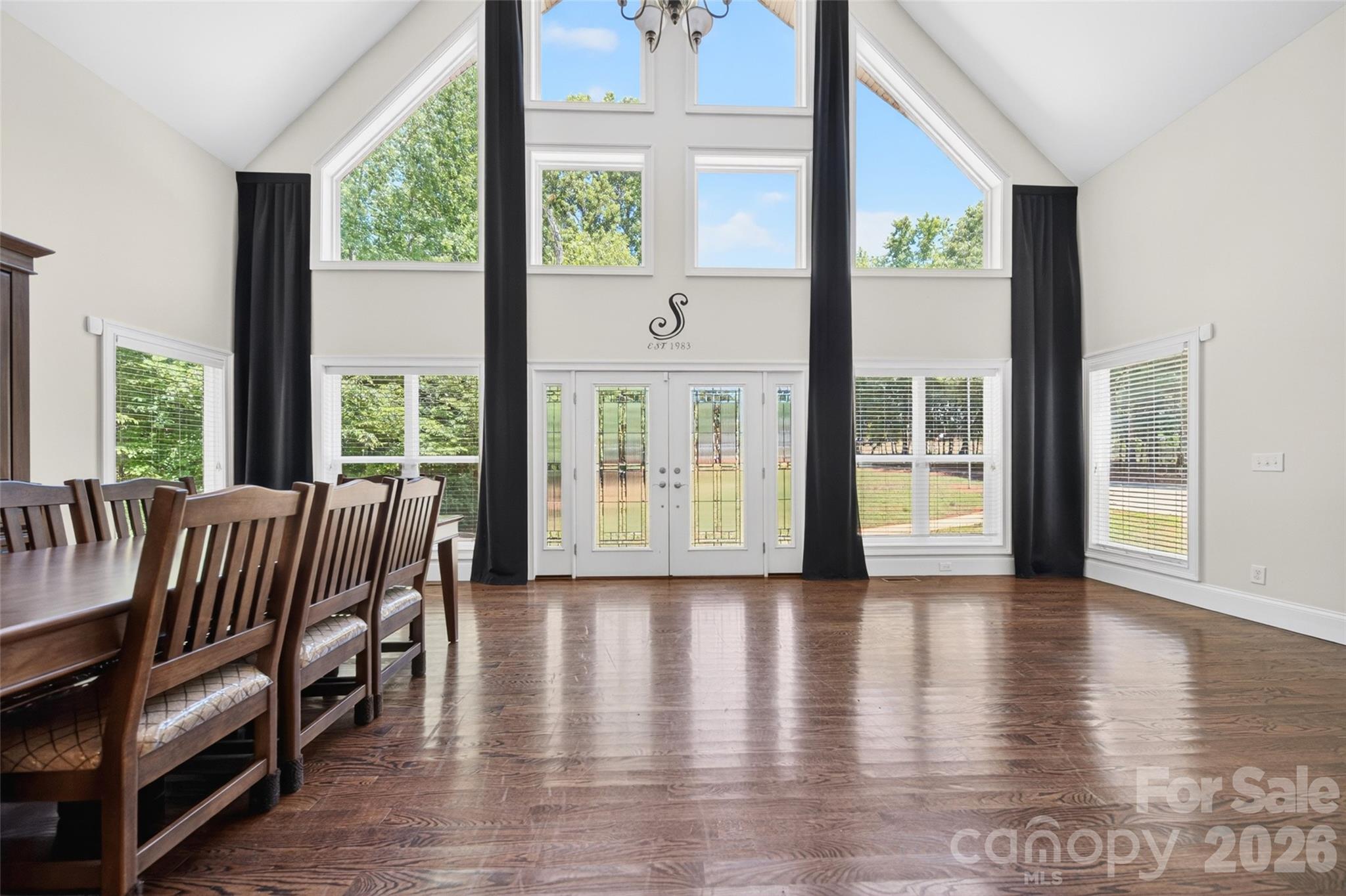 2977 Cabin Creek Drive — Catawba