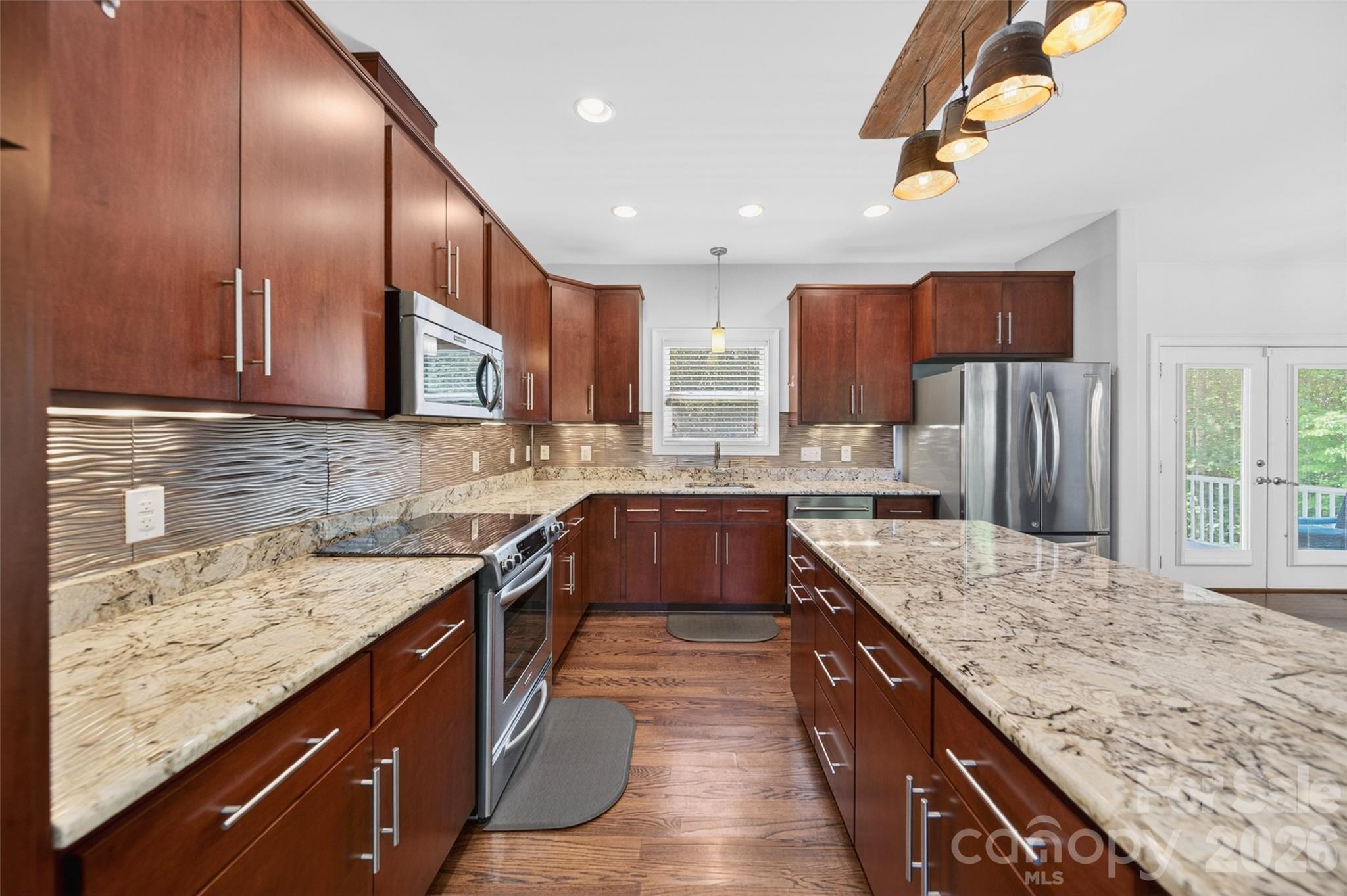 2977 Cabin Creek Drive — Catawba