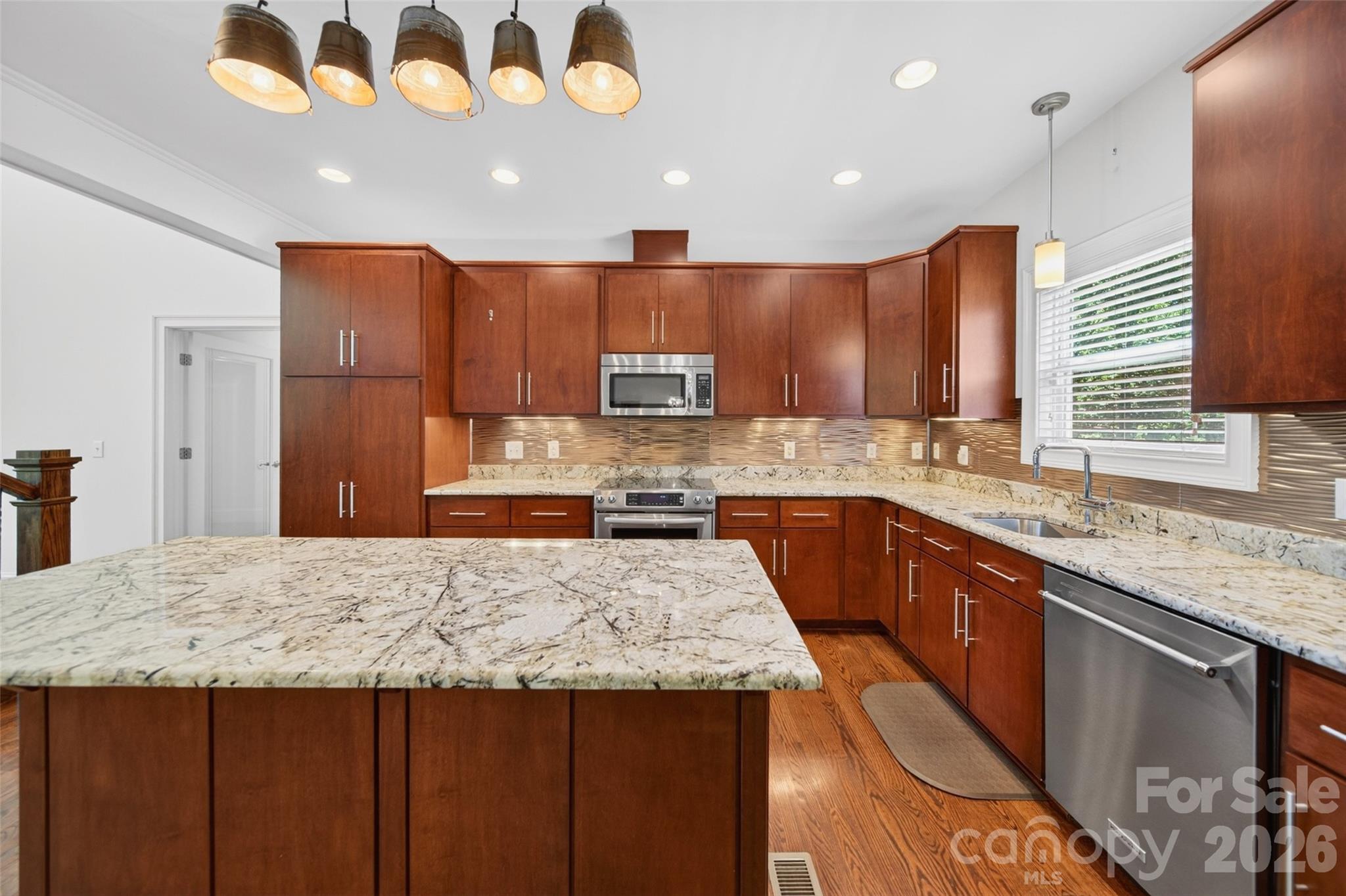 2977 Cabin Creek Drive — Catawba