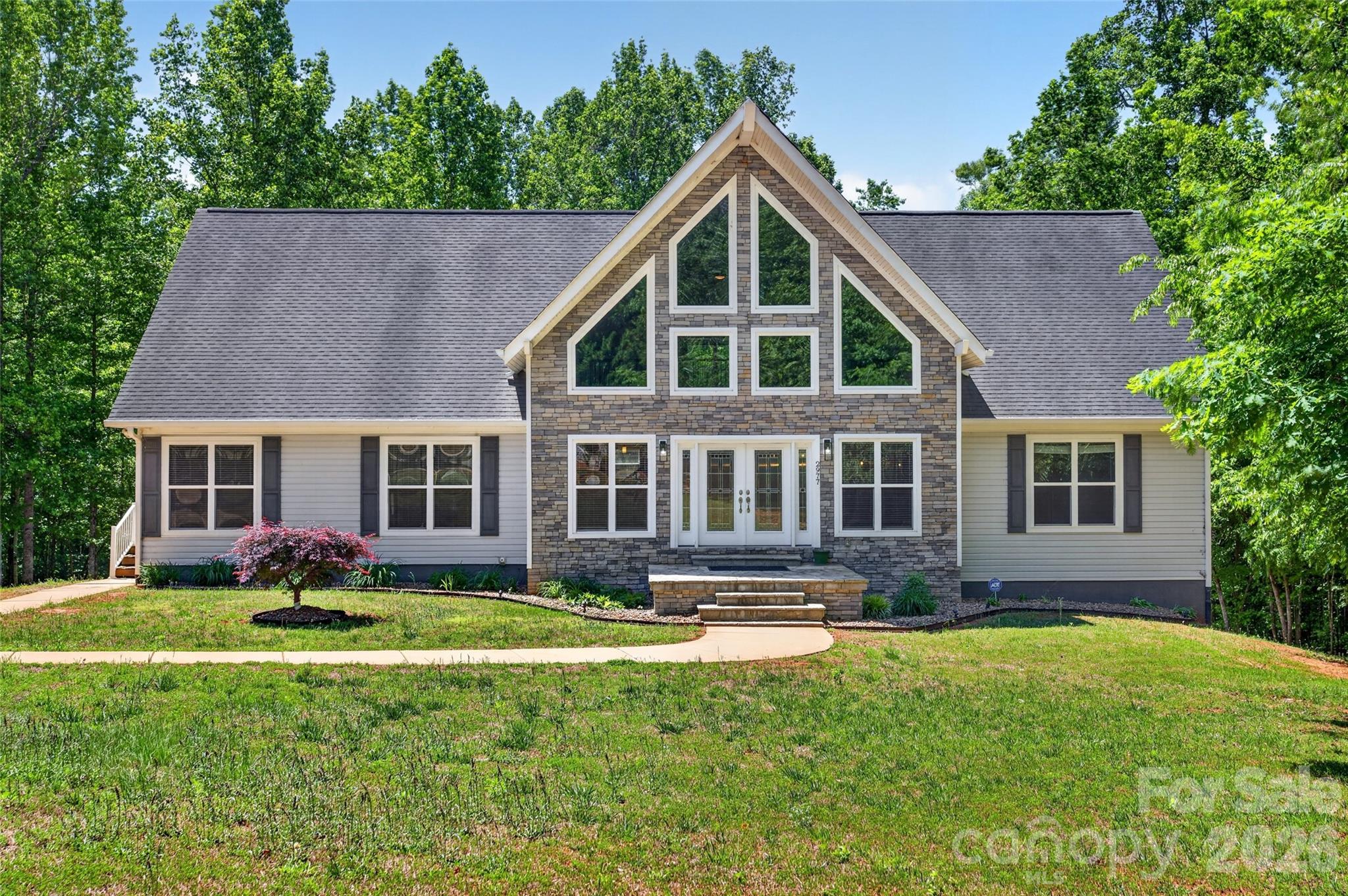 2977 Cabin Creek Drive — Catawba