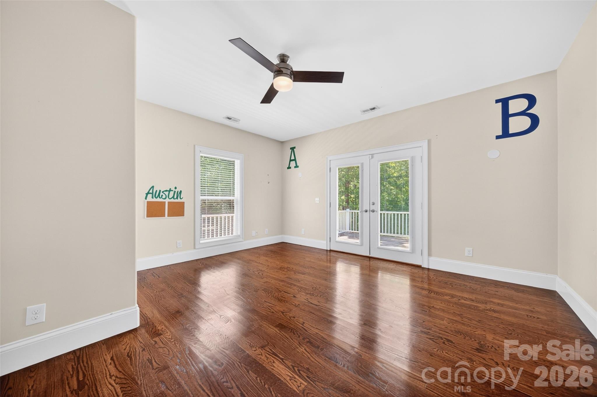 2977 Cabin Creek Drive — Catawba