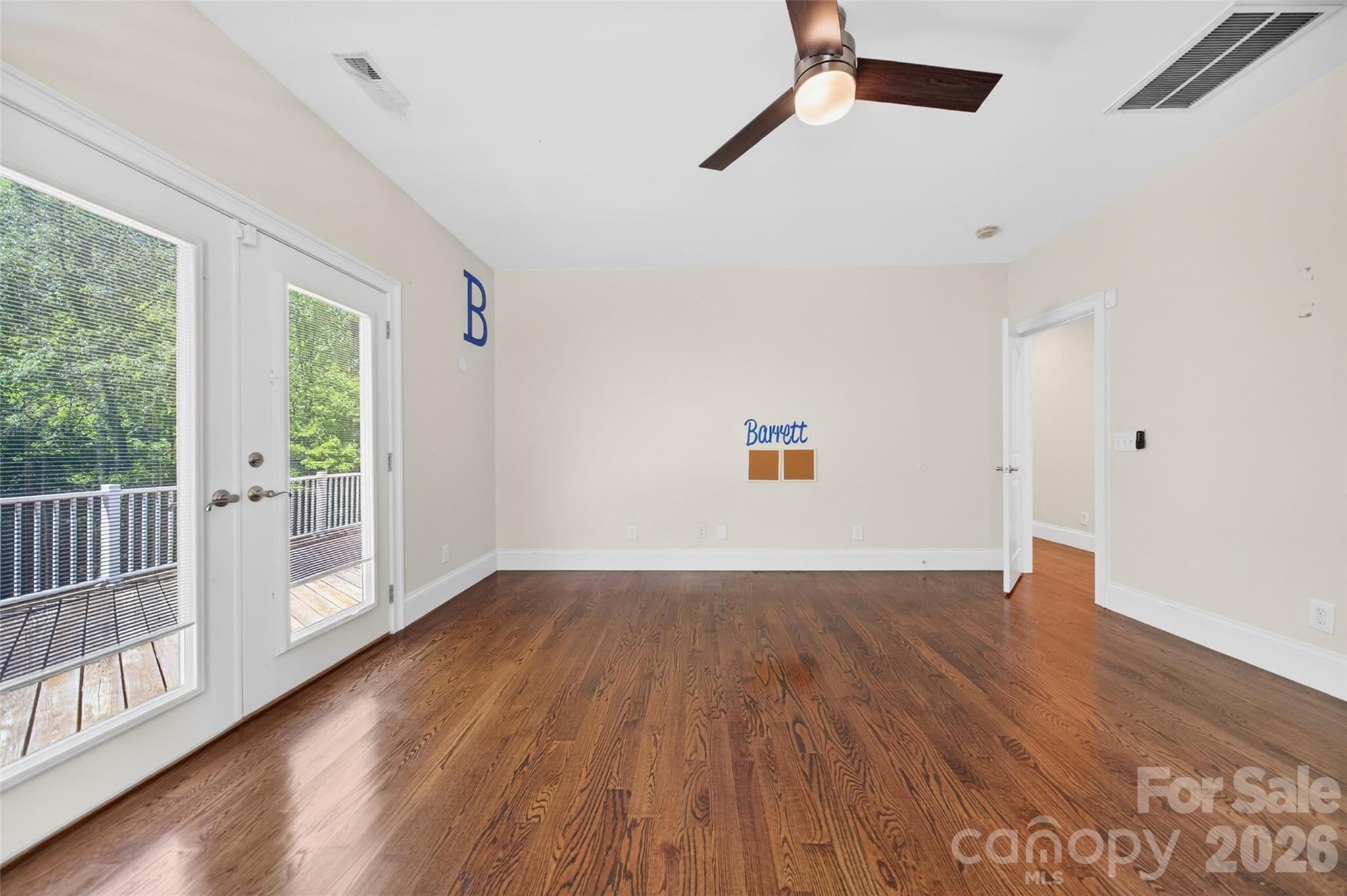 2977 Cabin Creek Drive — Catawba