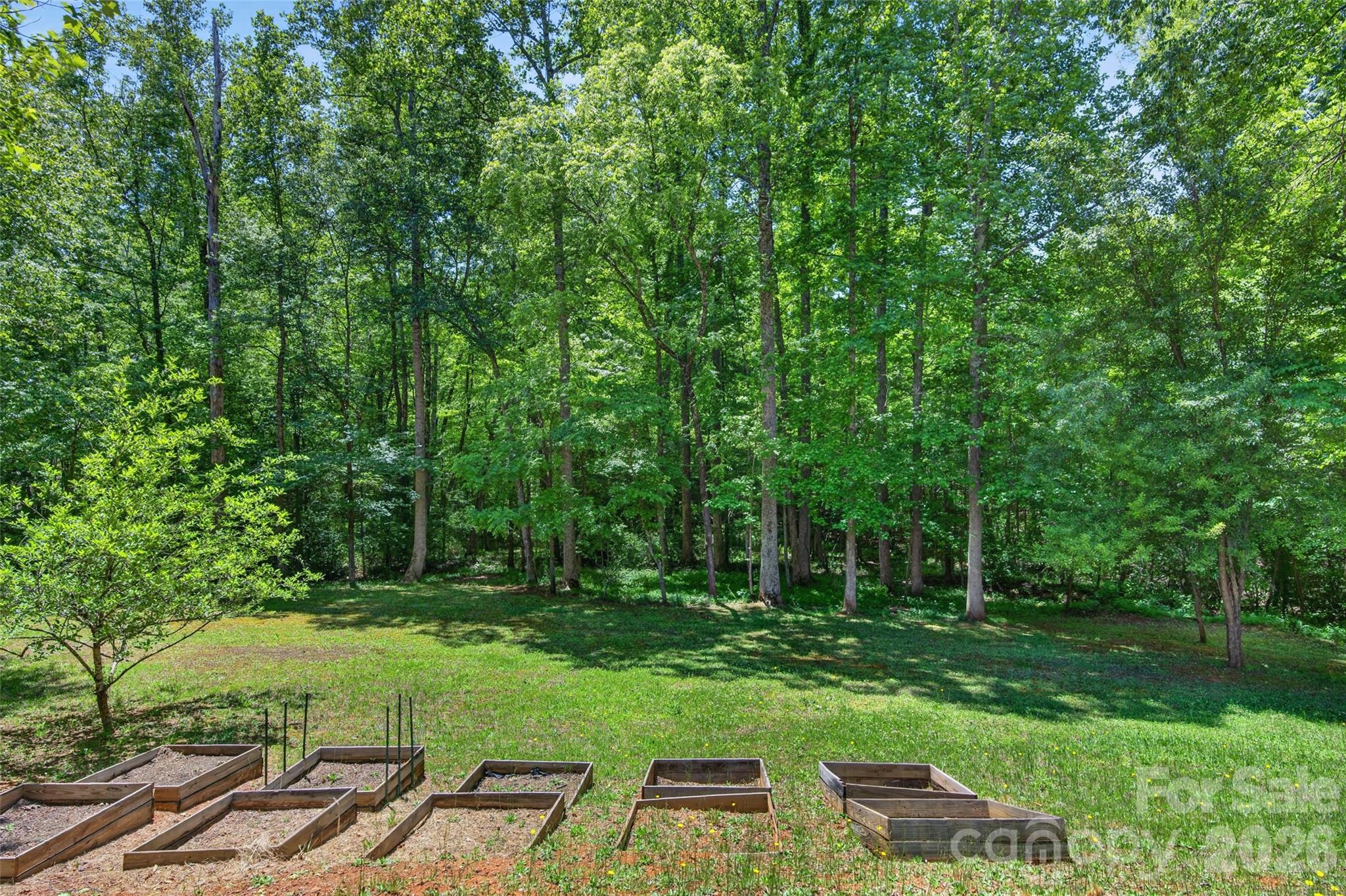 2977 Cabin Creek Drive — Catawba