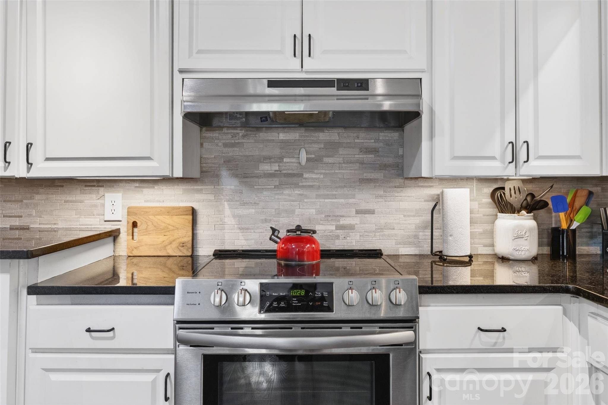 1771 24th Avenue Court NE — Hickory