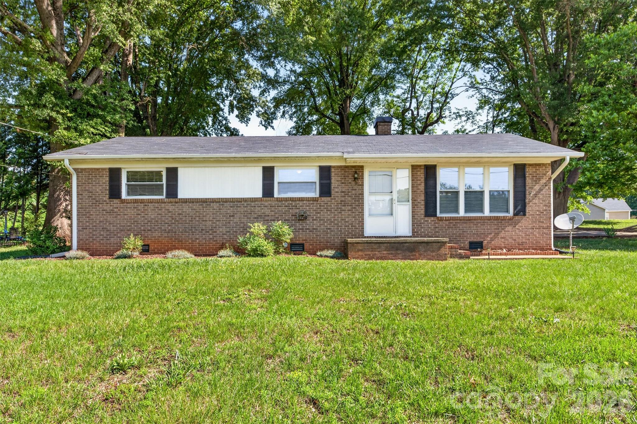 1771 24th Avenue Court NE — Hickory