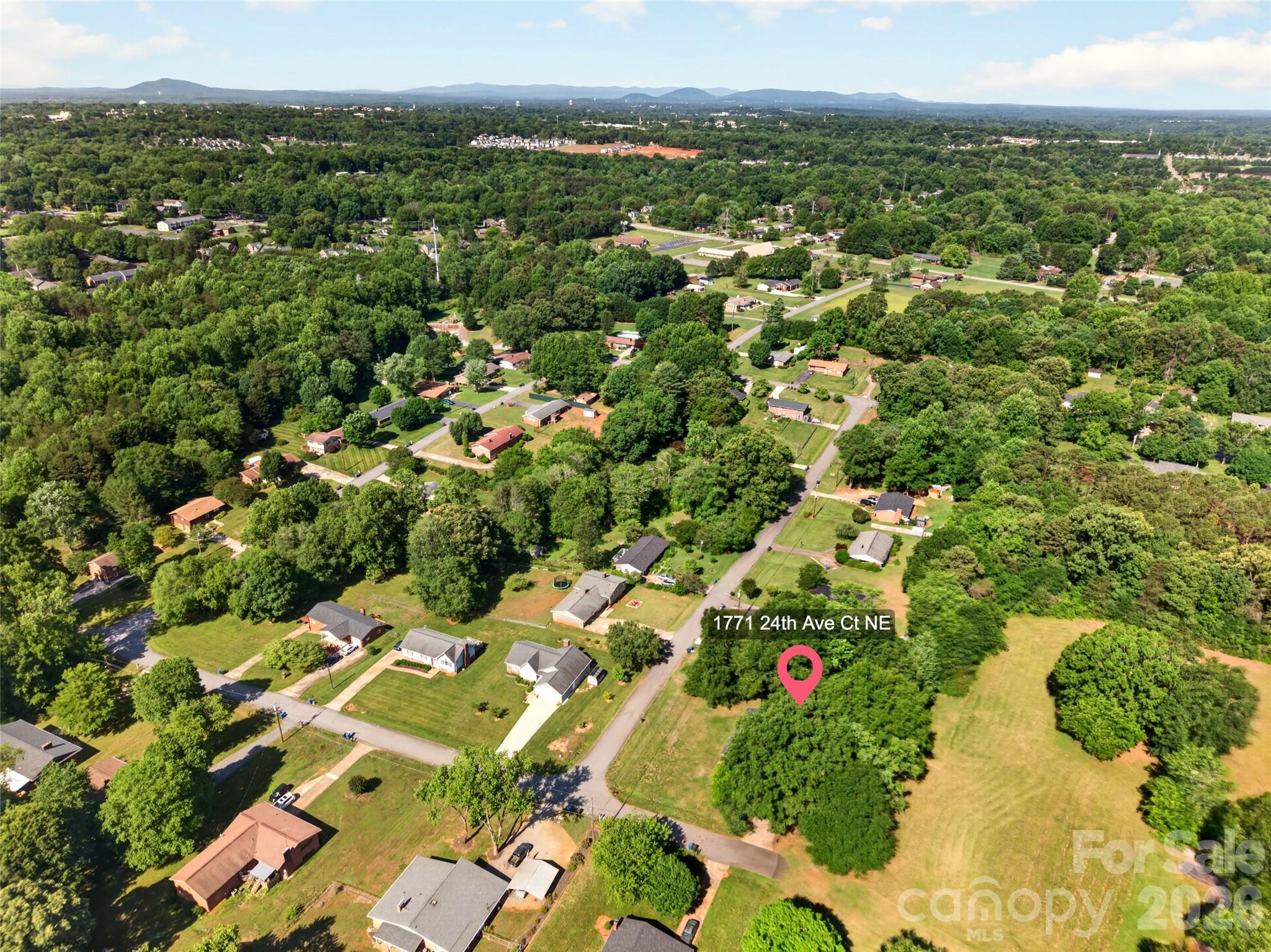 1771 24th Avenue Court NE — Hickory
