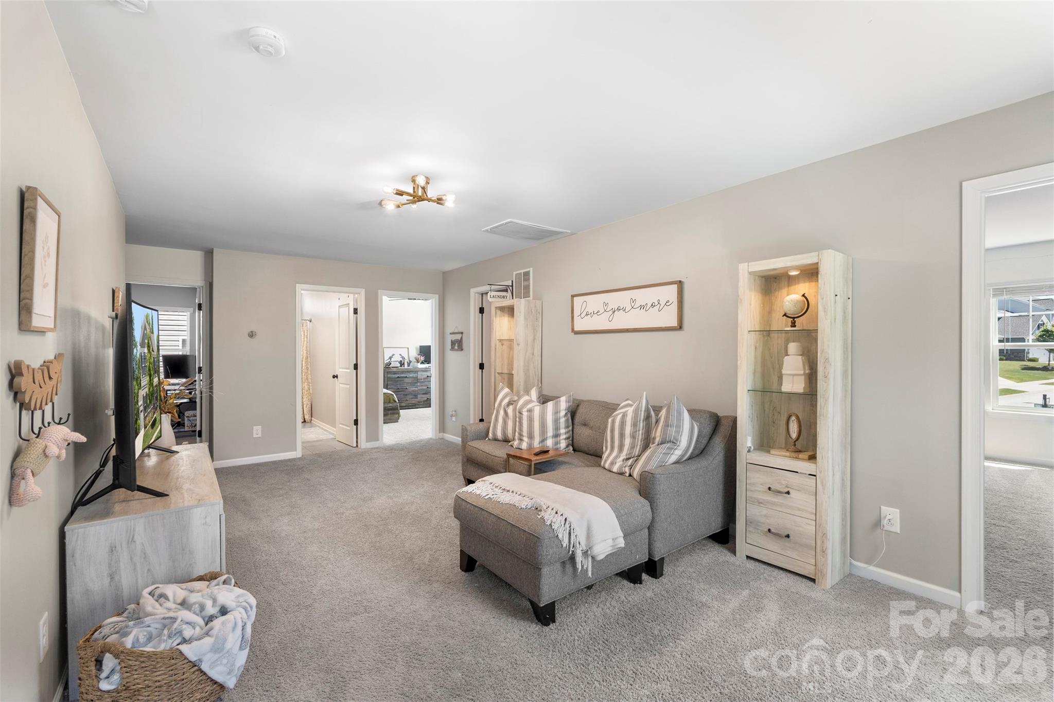 1147 Mantell Road — Lancaster