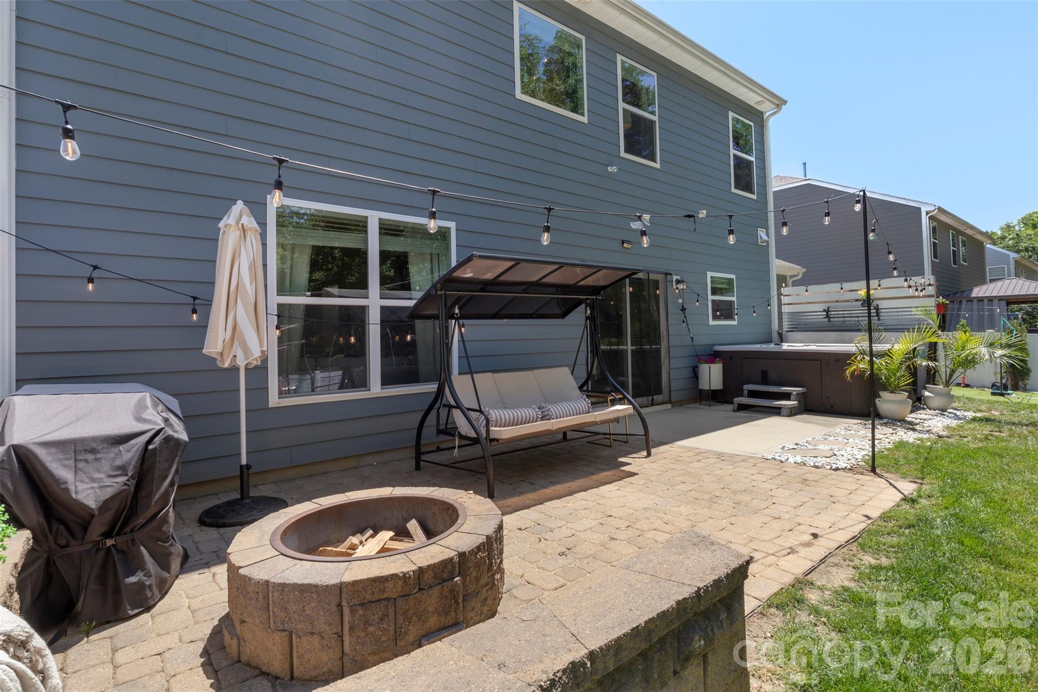 1147 Mantell Road — Lancaster