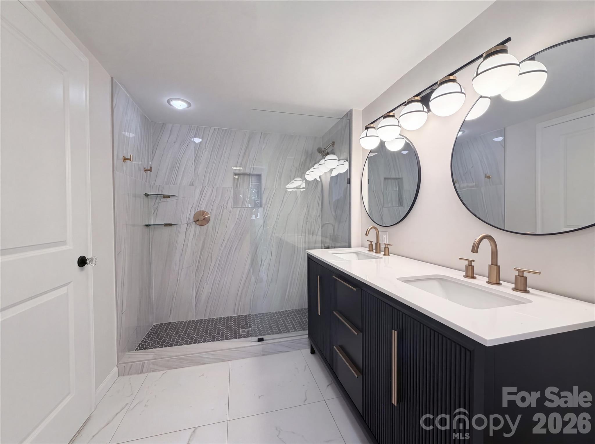 329 W Mclelland Avenue — Mooresville