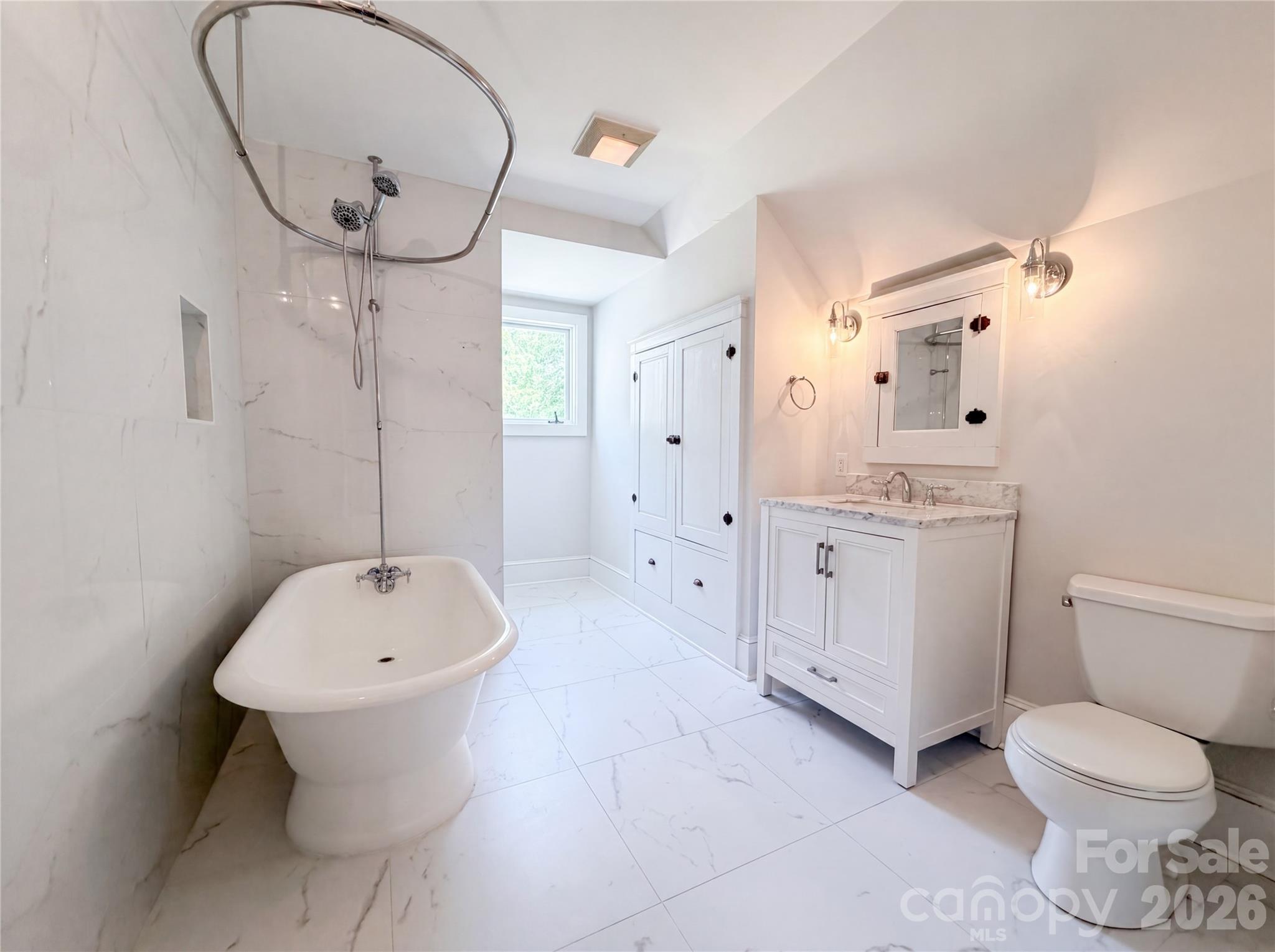 329 W Mclelland Avenue — Mooresville