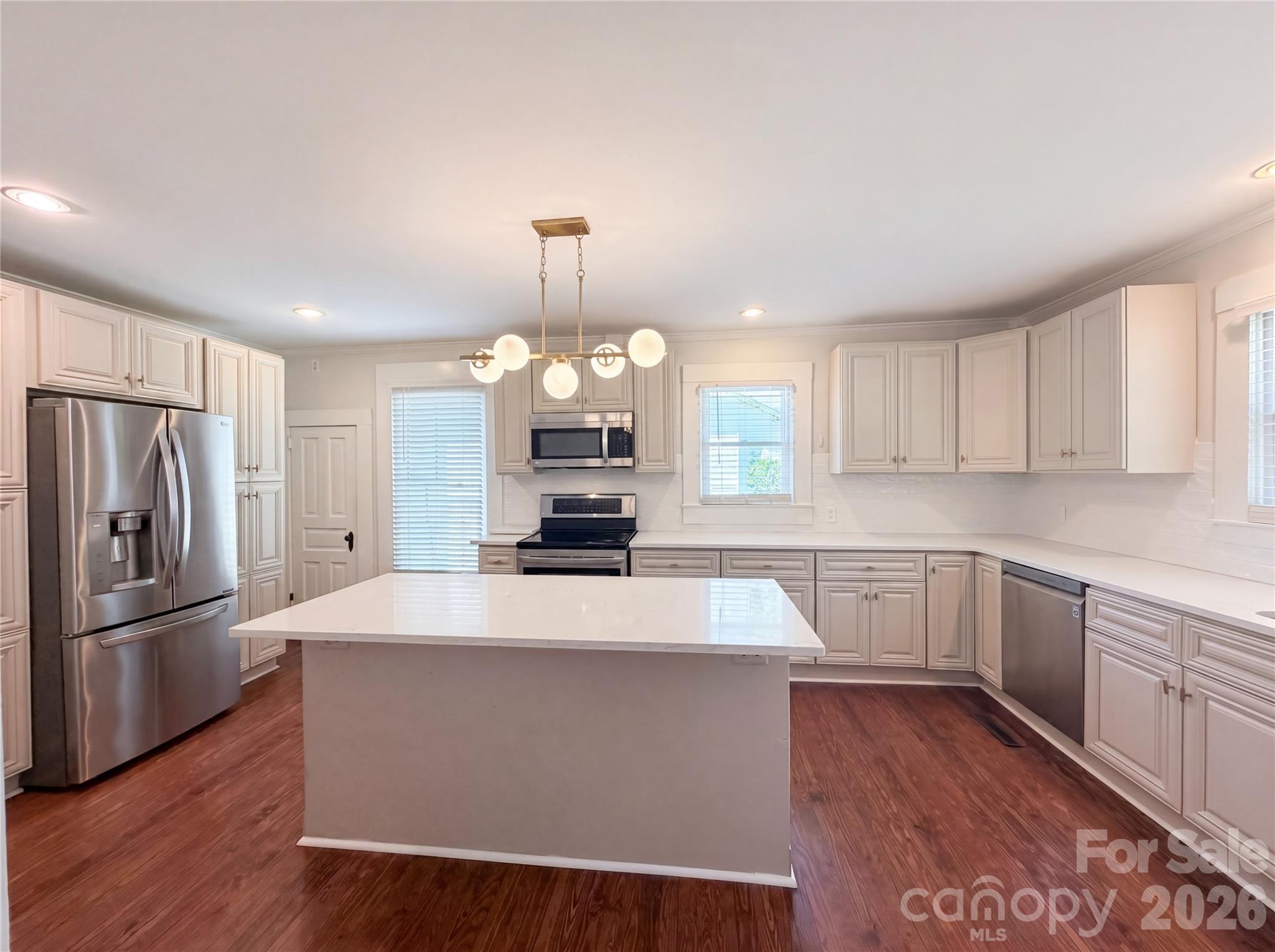 329 W Mclelland Avenue — Mooresville