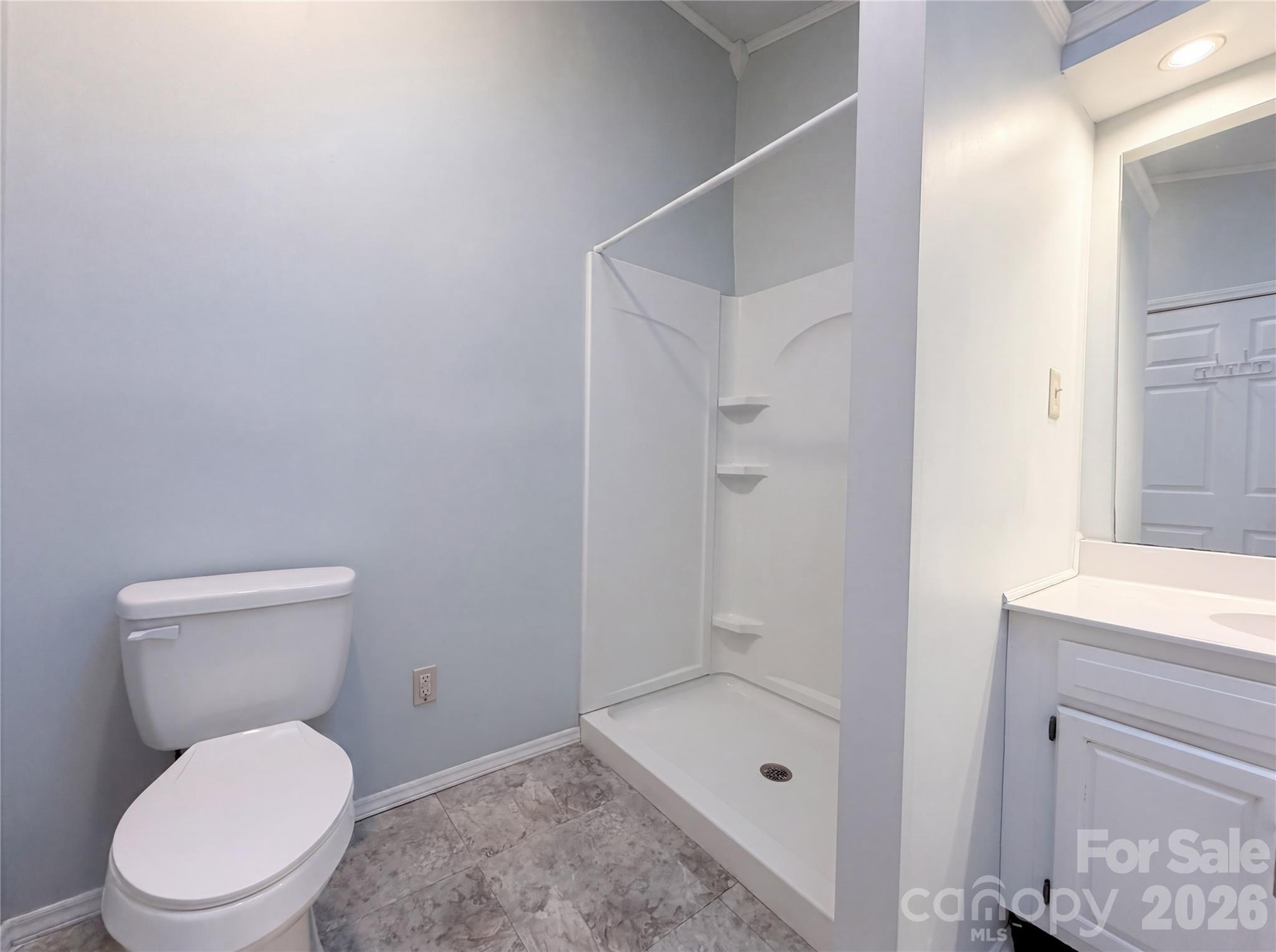 406 Dingler Avenue — Mooresville