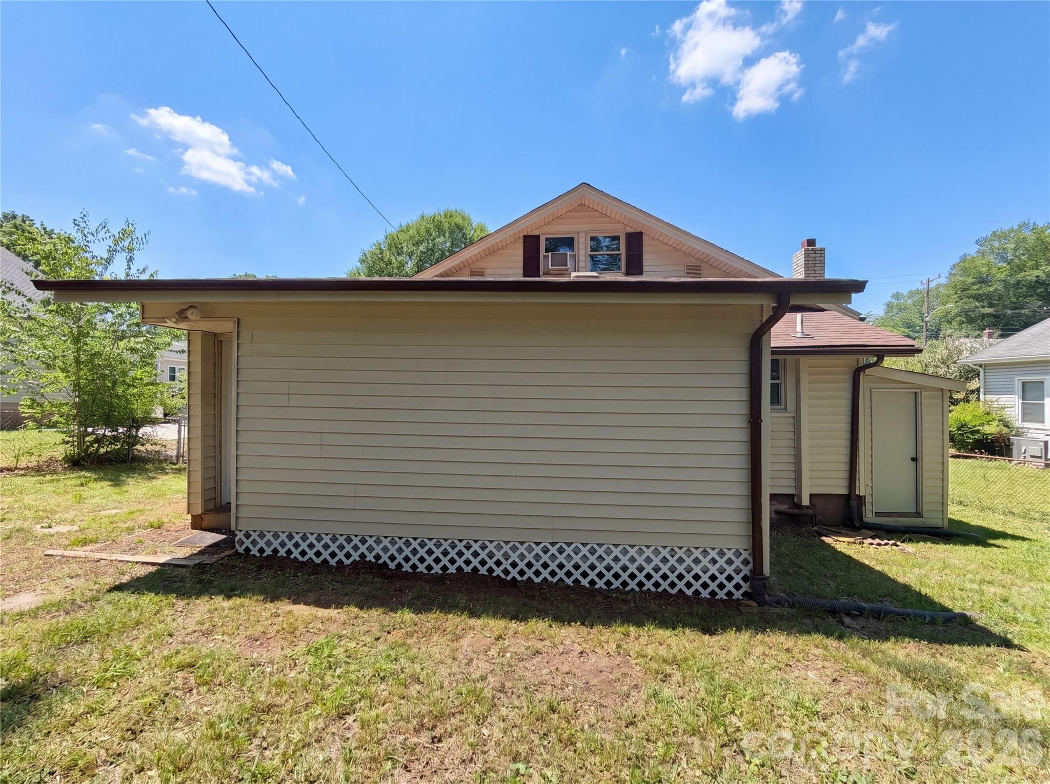 406 Dingler Avenue — Mooresville