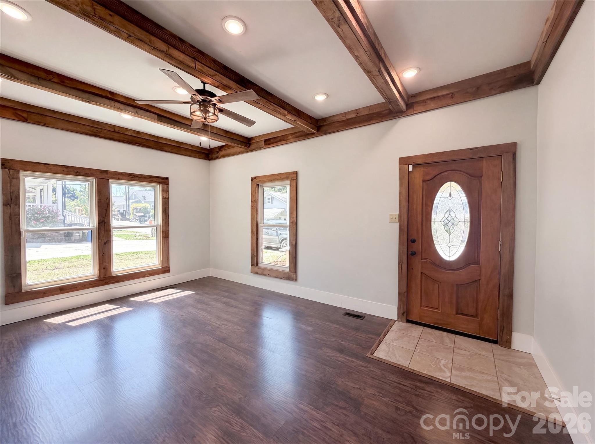 406 Dingler Avenue — Mooresville