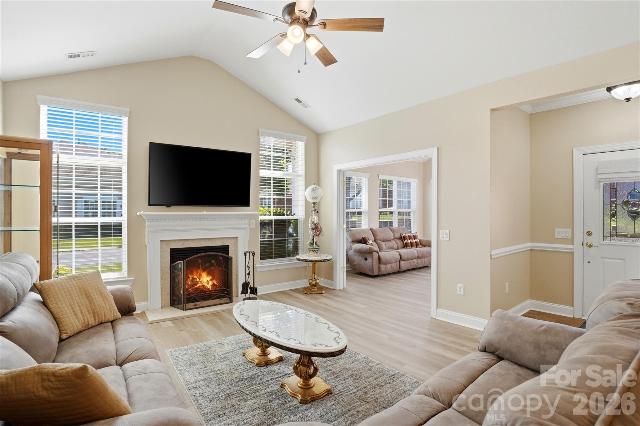 2118 N Castle Court — Matthews