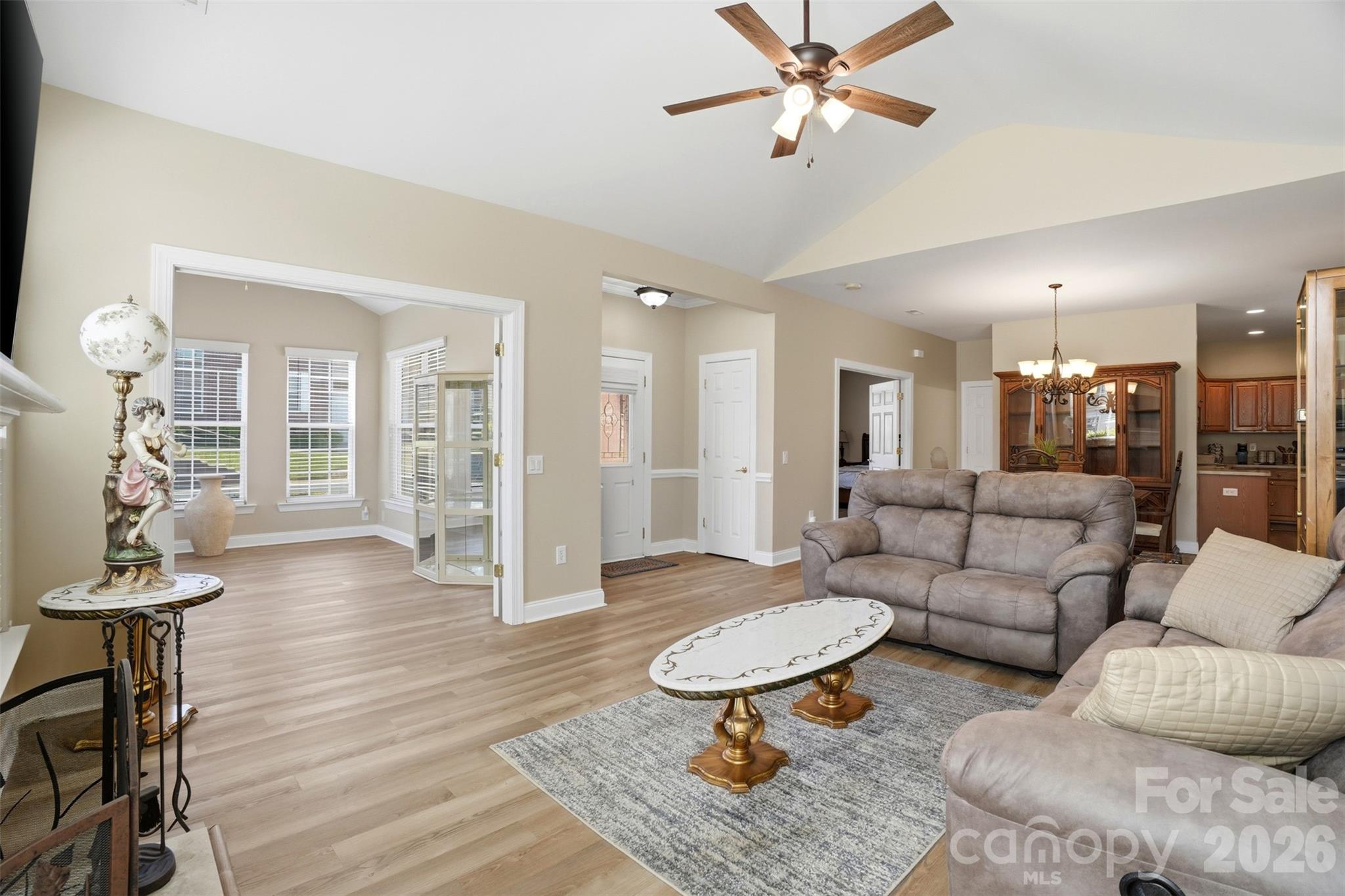 2118 N Castle Court — Matthews
