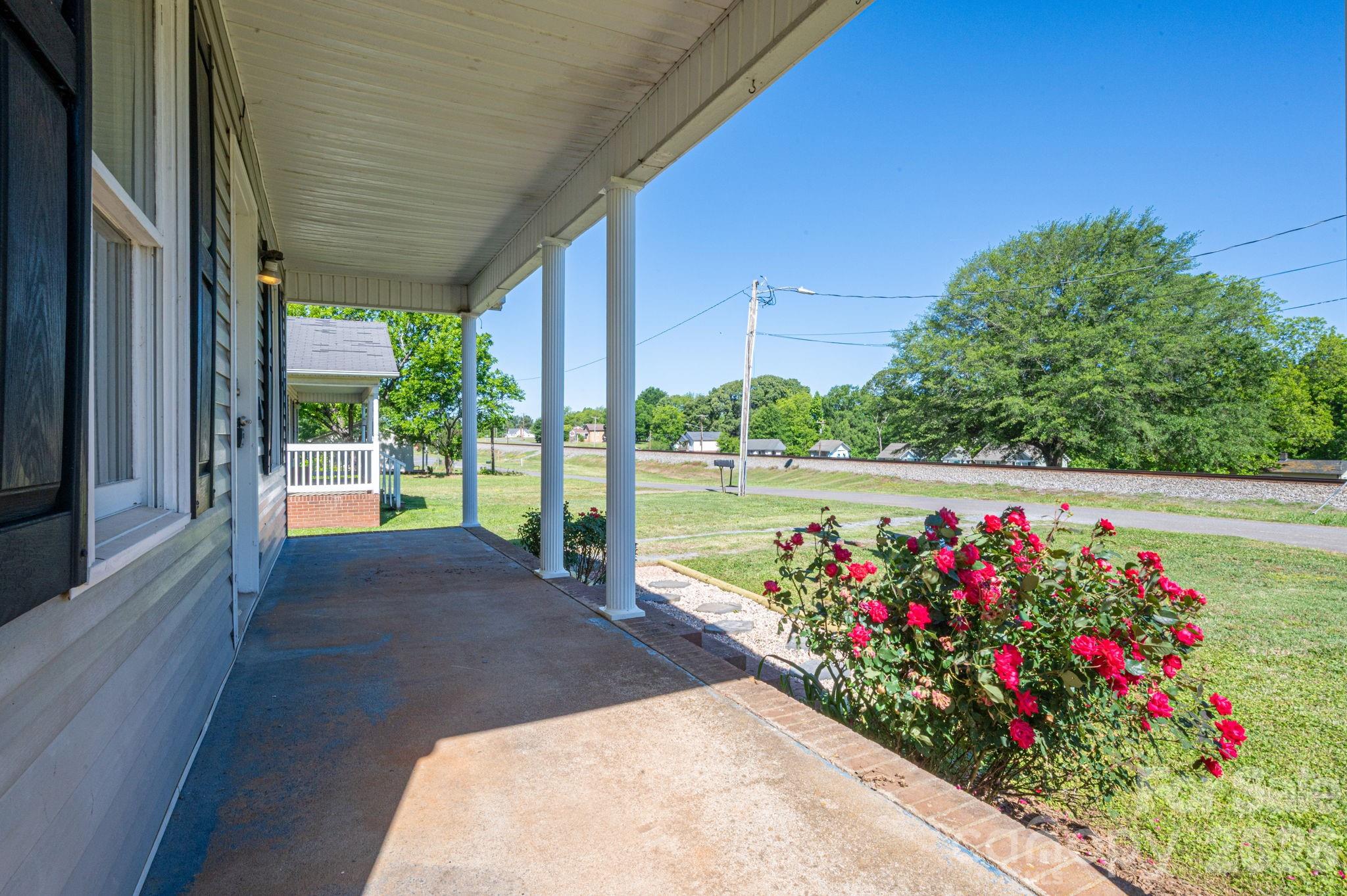 807 Willow Lane — Bessemer City
