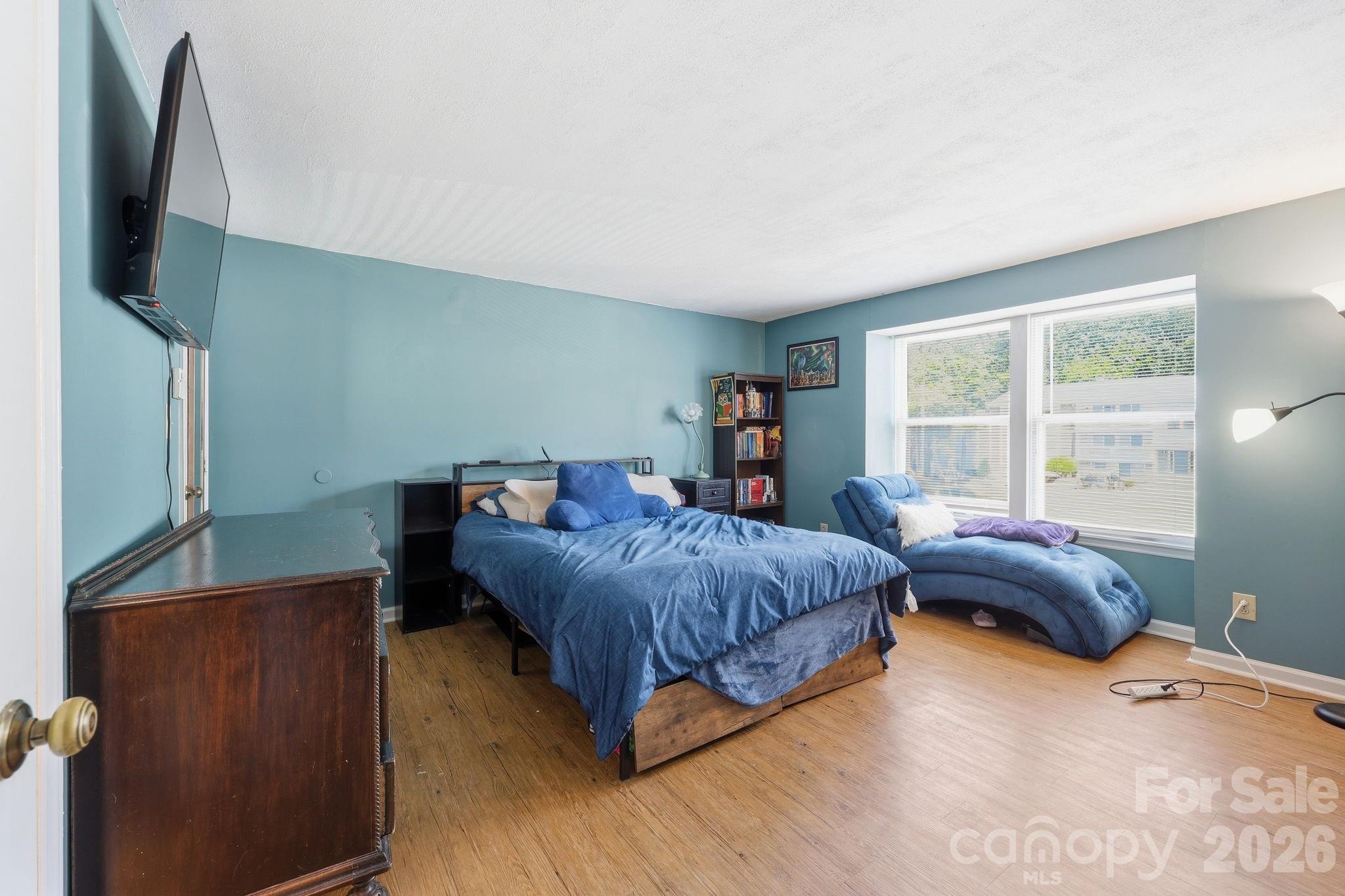 9501 Shannon Green Drive — Charlotte