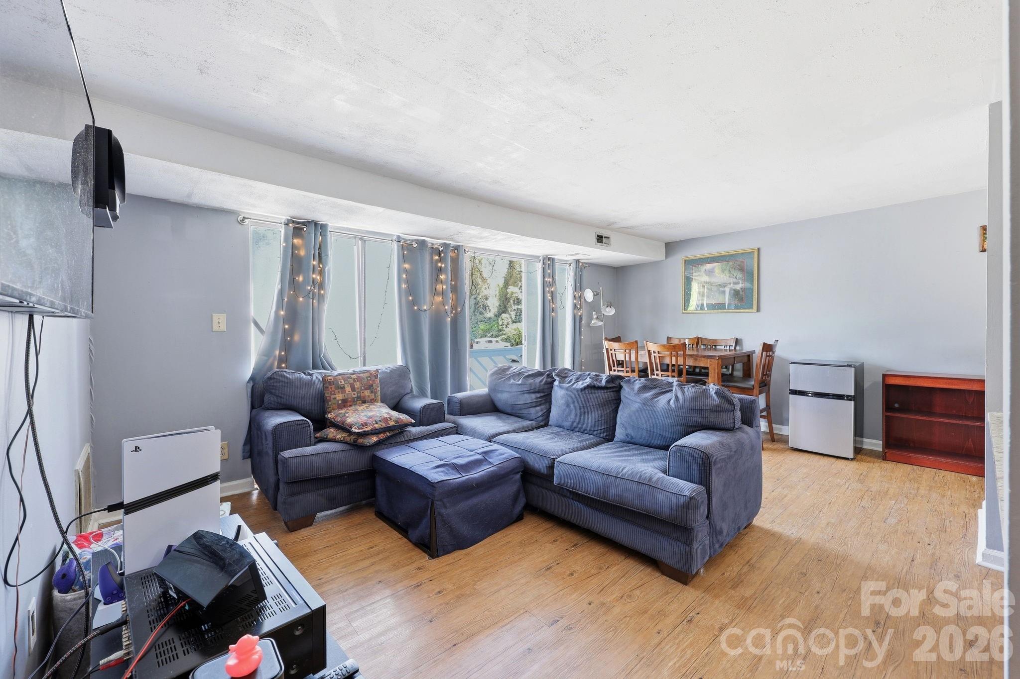9501 Shannon Green Drive — Charlotte