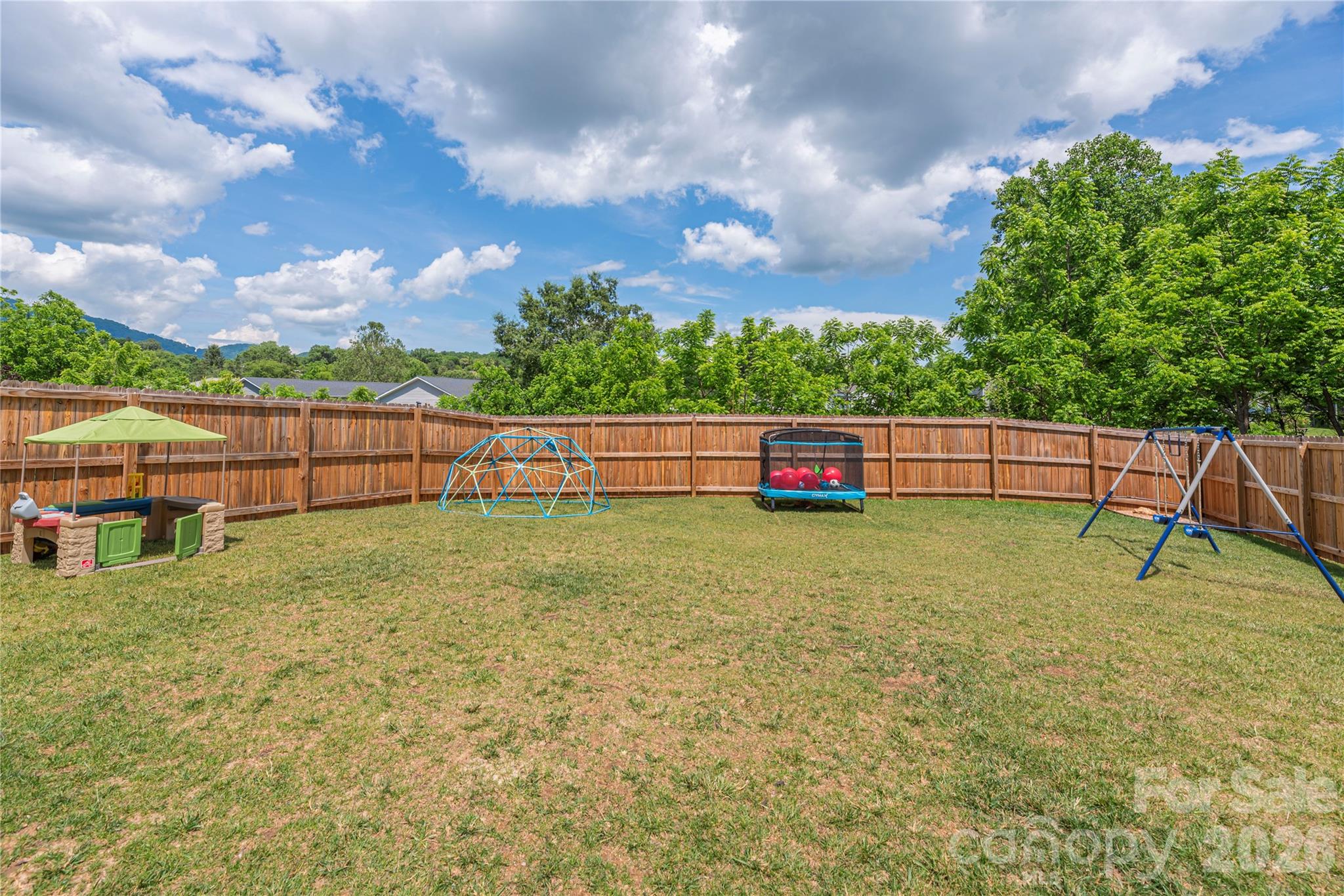 8 Madelyn Drive — Clyde