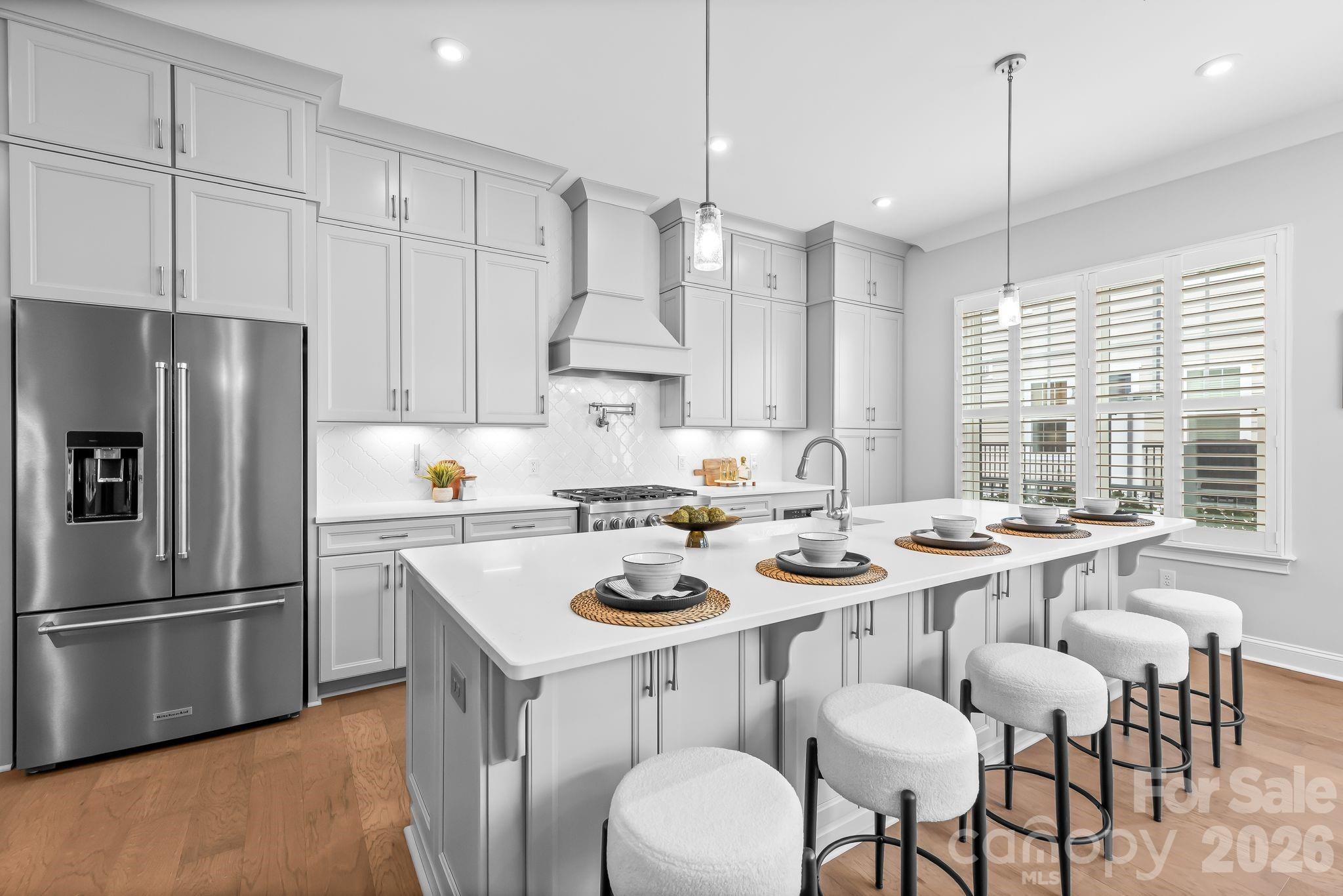 2525 Deacon Avenue — Charlotte
