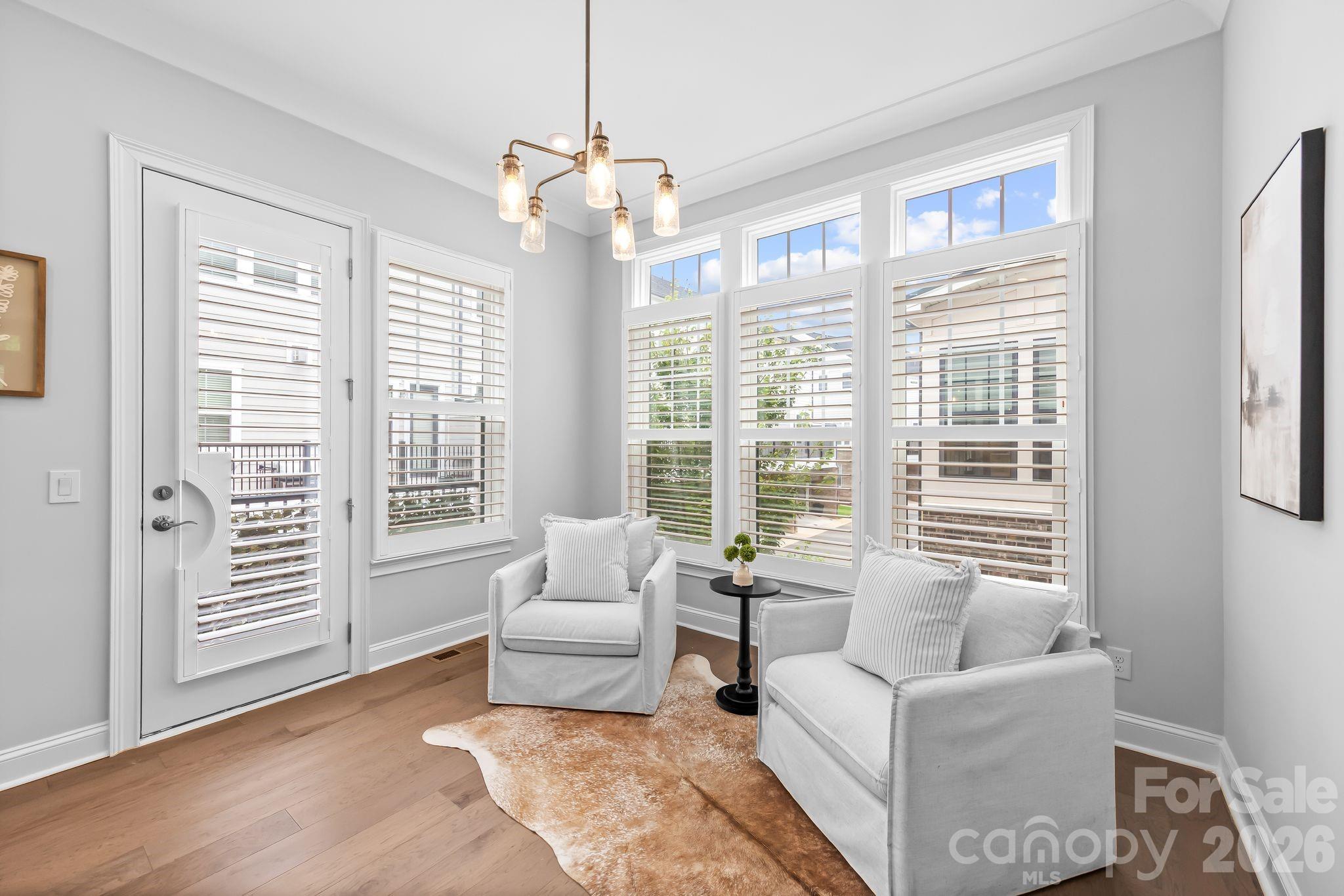 2525 Deacon Avenue — Charlotte